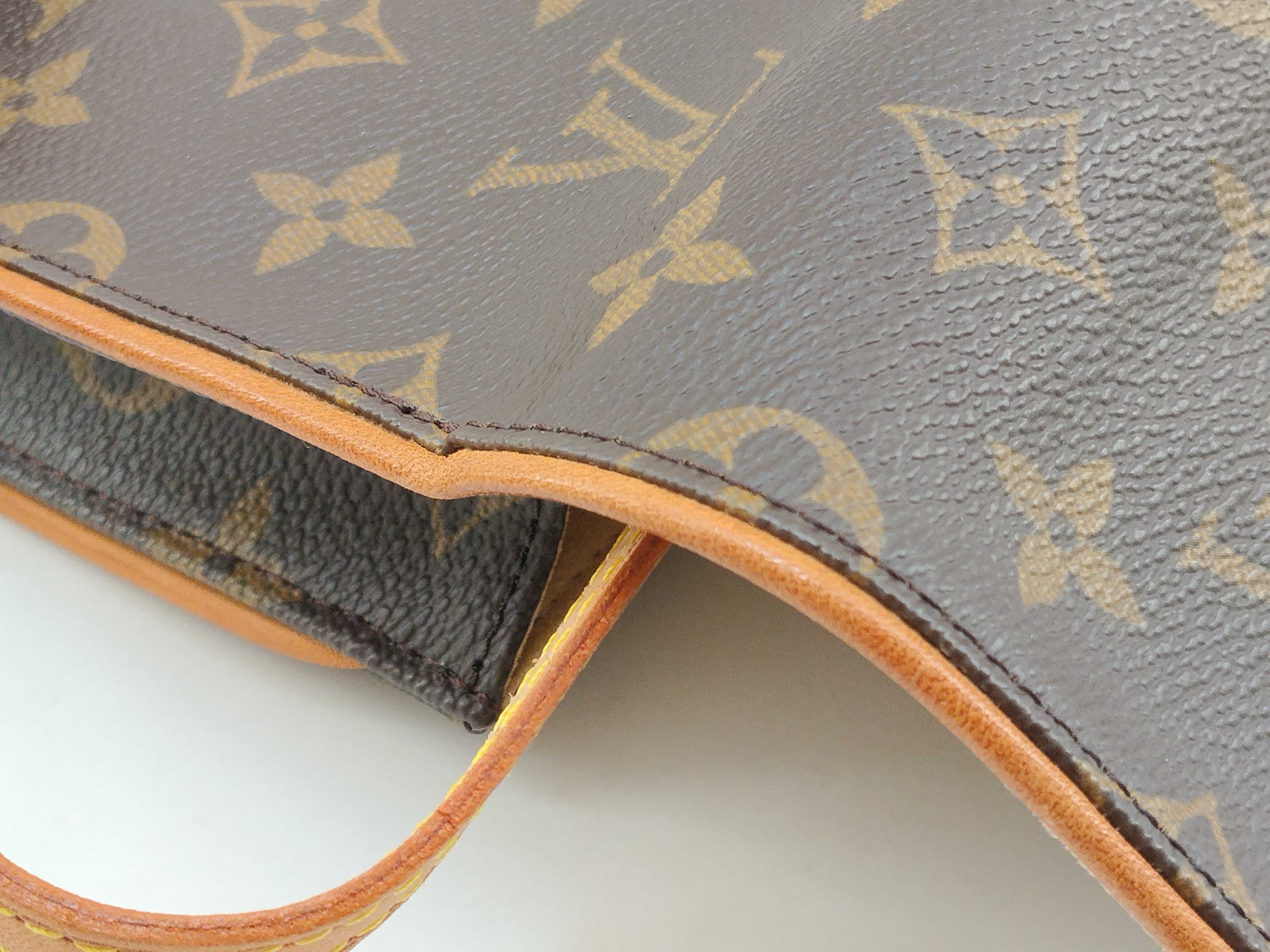 Monogram Louis Vuitton M51852 Clutch Bag — view 14