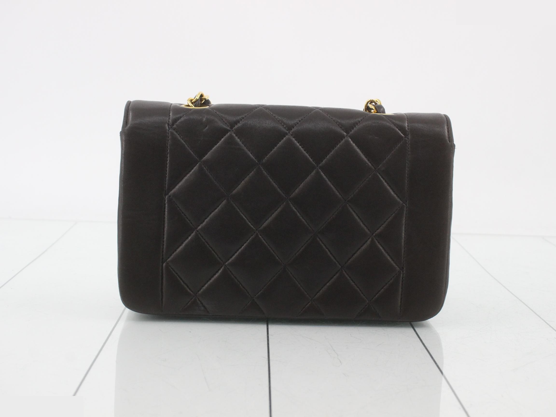 Matelassé Diana Chain Shoulder Bag, Unit 2 — view 2