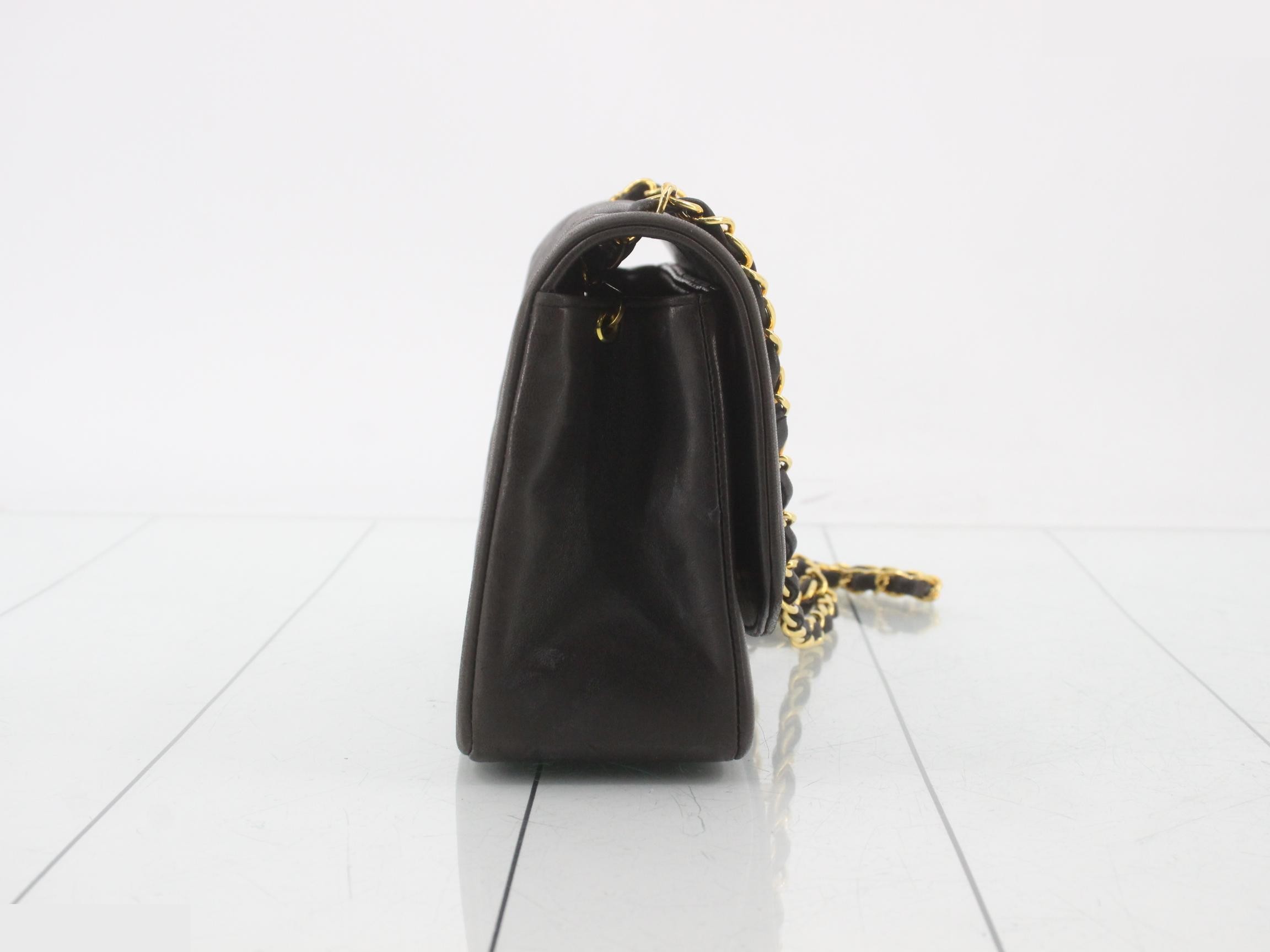 Matelassé Diana Chain Shoulder Bag, Unit 2 — view 4