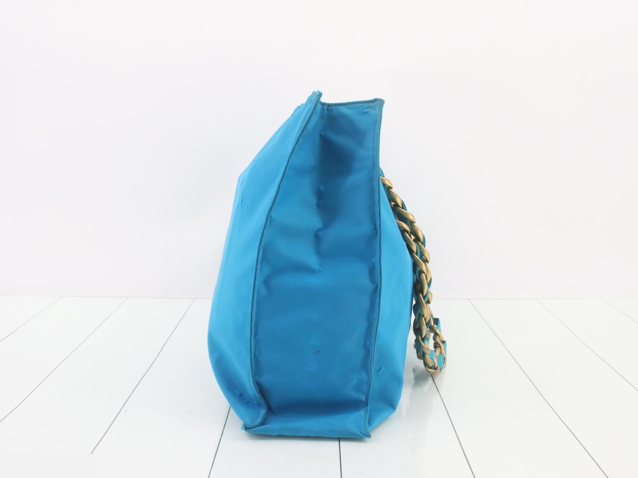Vintage Chanel logo chain tote bag, Coco Mark, turquoise blue — view 4