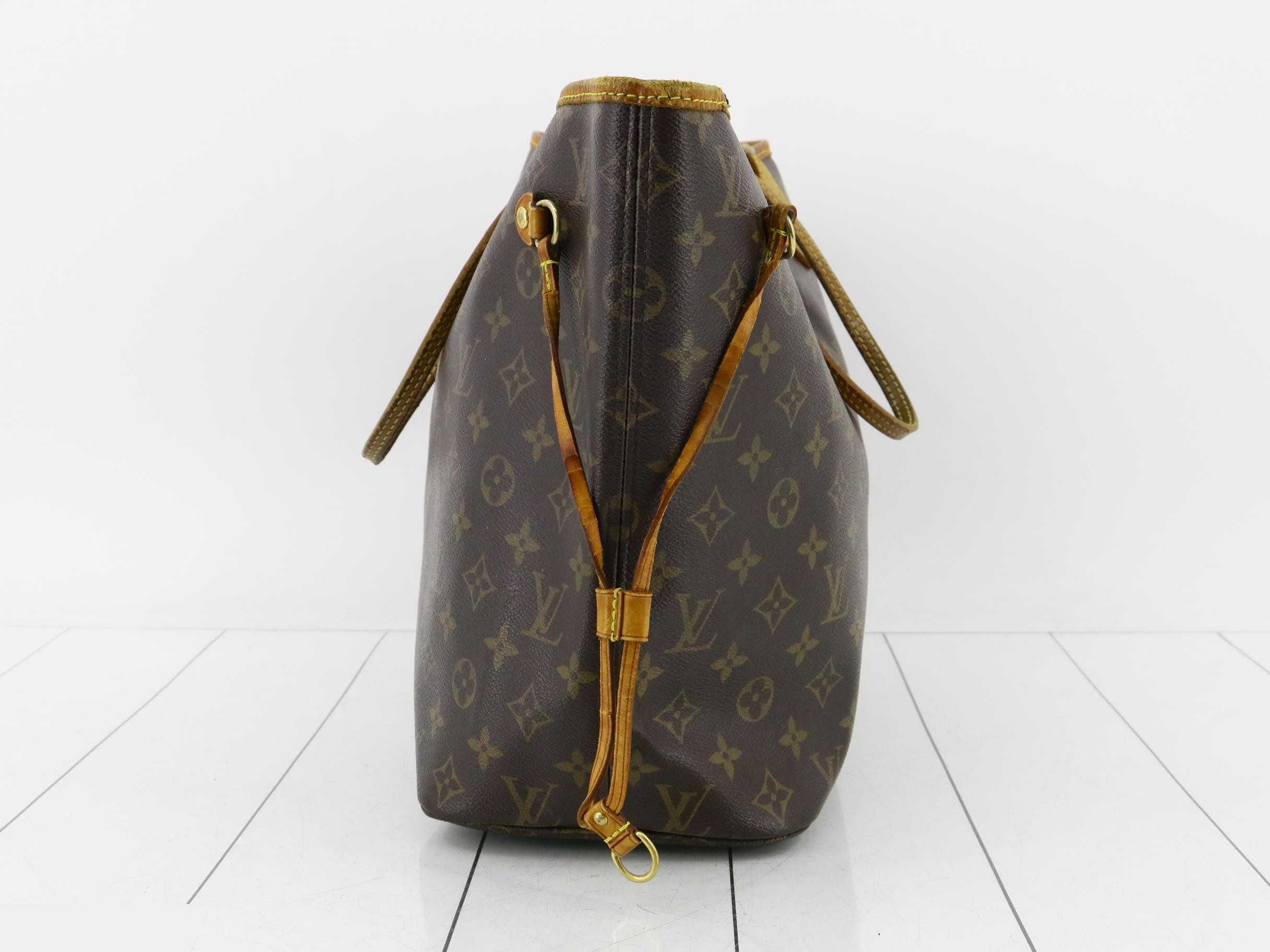 Monogram Neverfull MM — view 3