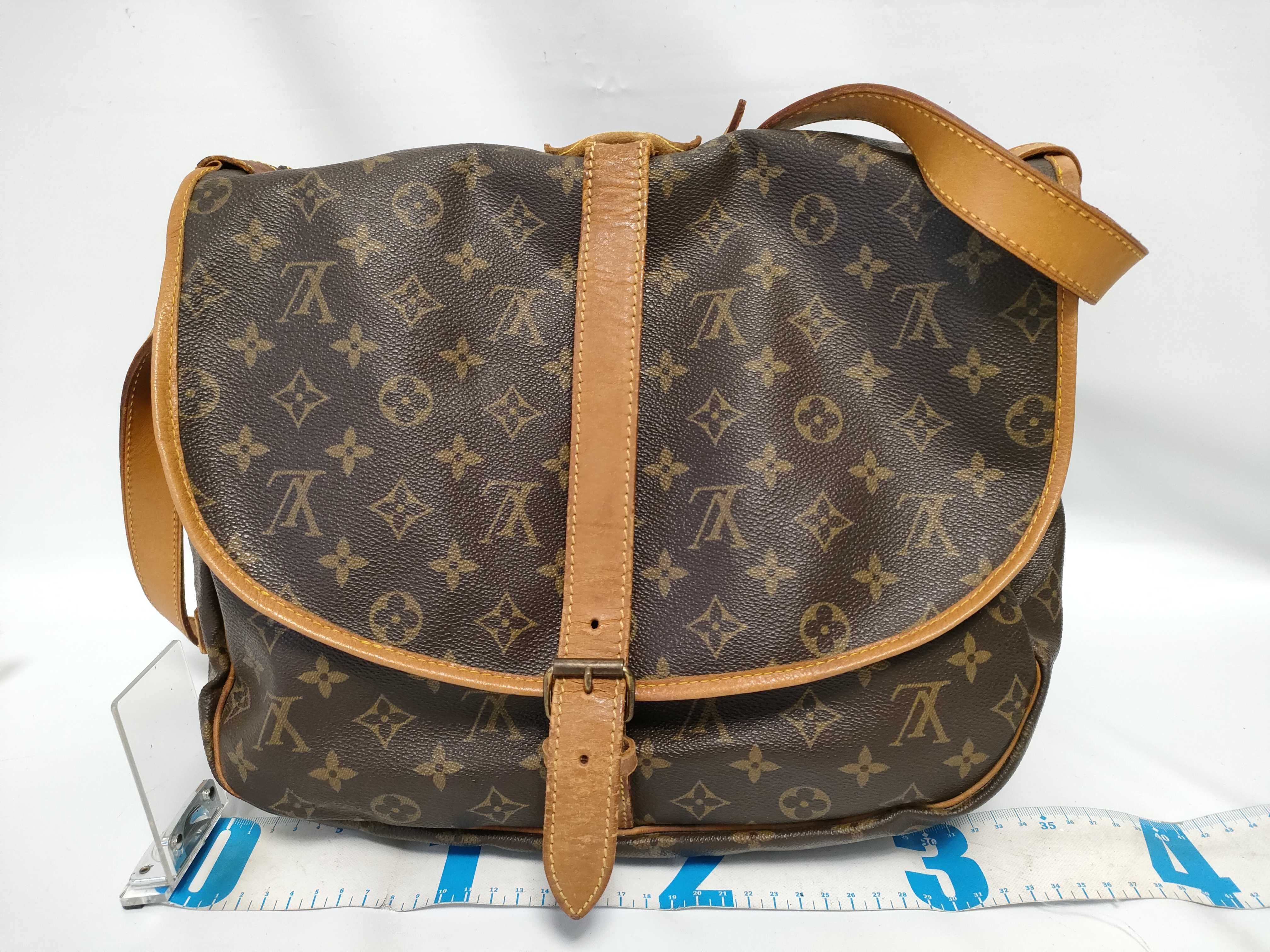 Monogram Louis Vuitton M42254 Saumur GM AR0915 Monogram Shoulder Bag — view 2