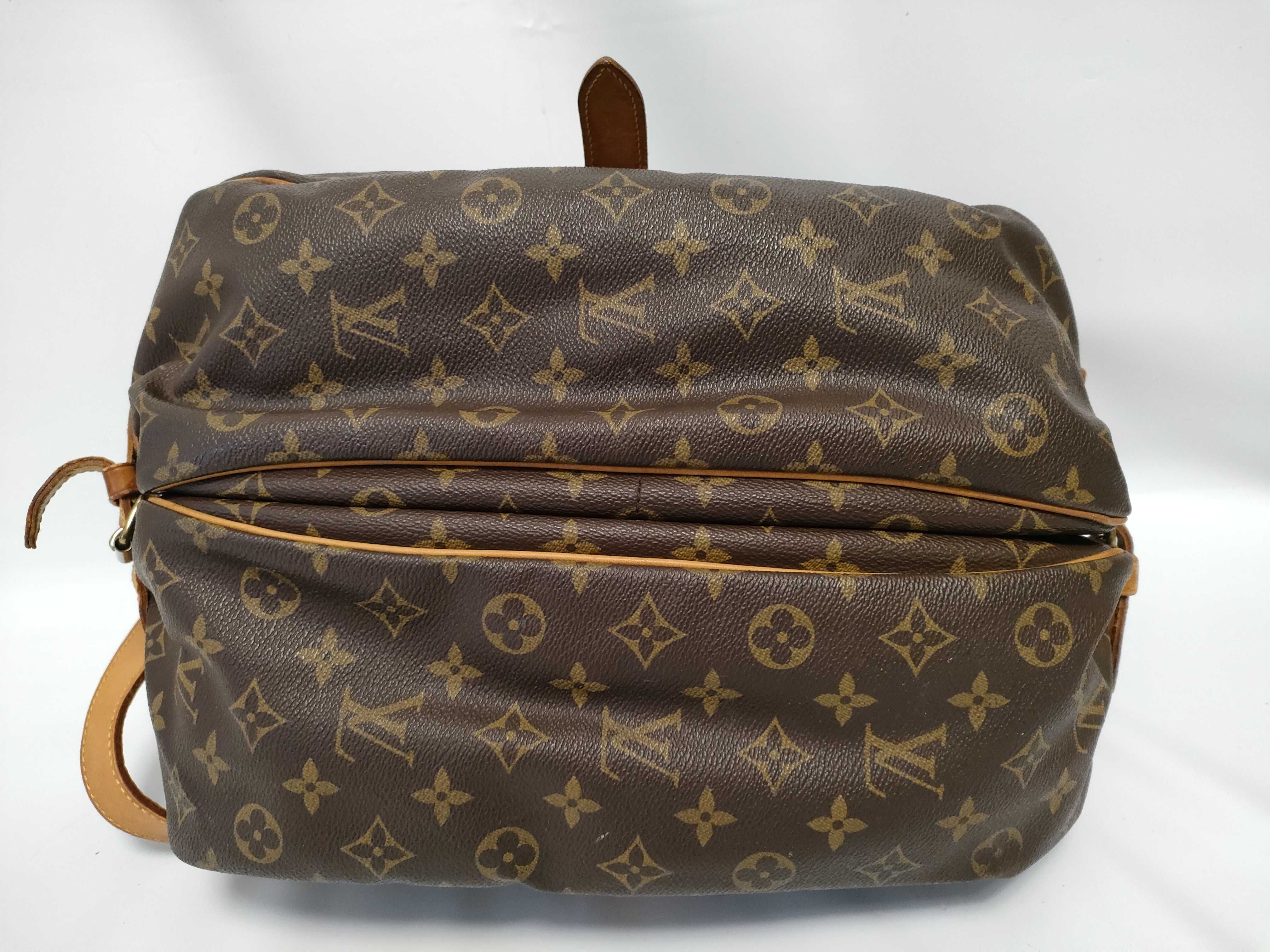 Monogram Louis Vuitton M42254 Saumur GM AR0915 Monogram Shoulder Bag — view 3