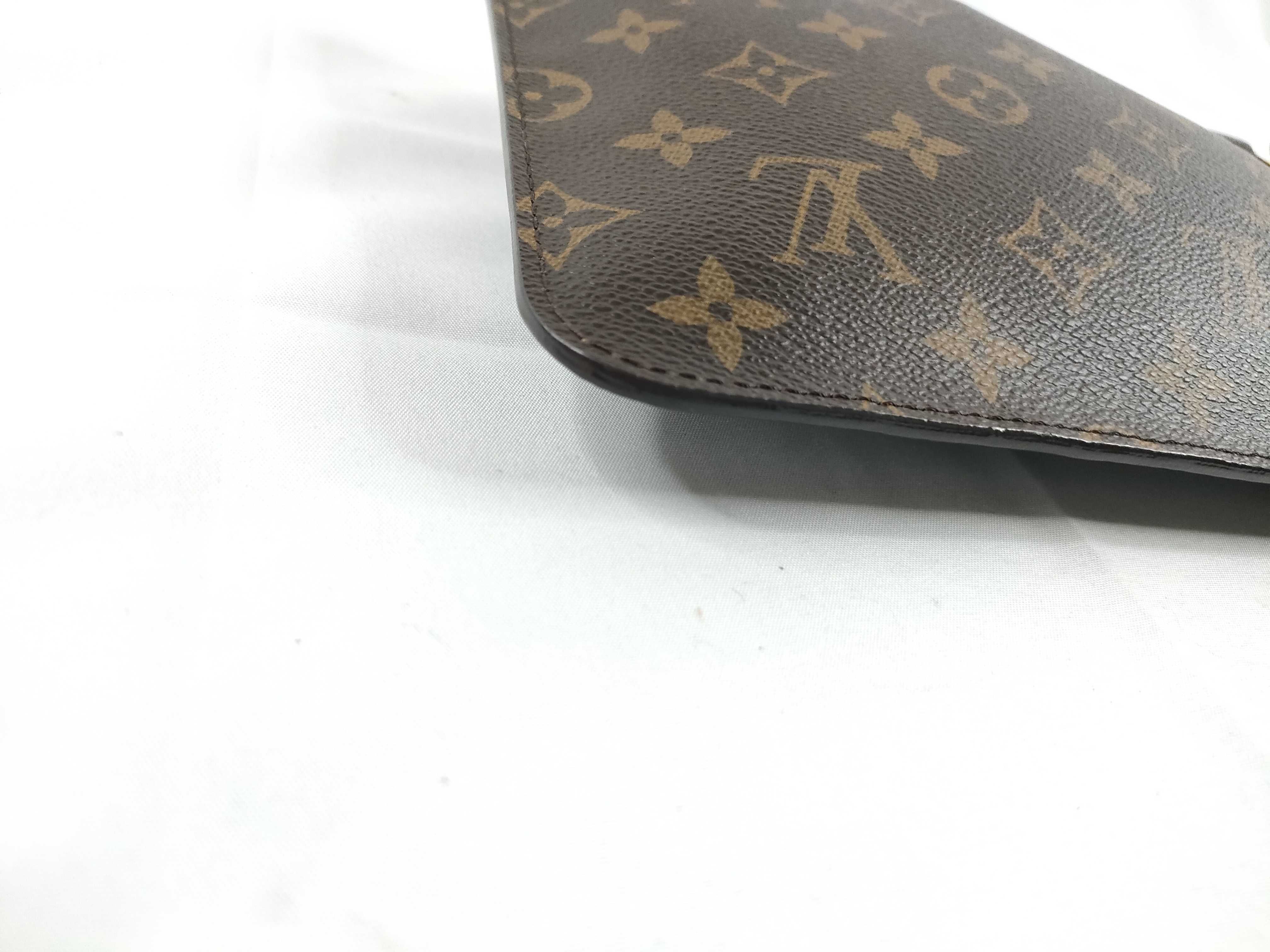 Monogram Louis Vuitton Monogram Neverfull attached pouch Fuchsia pouch — view 3