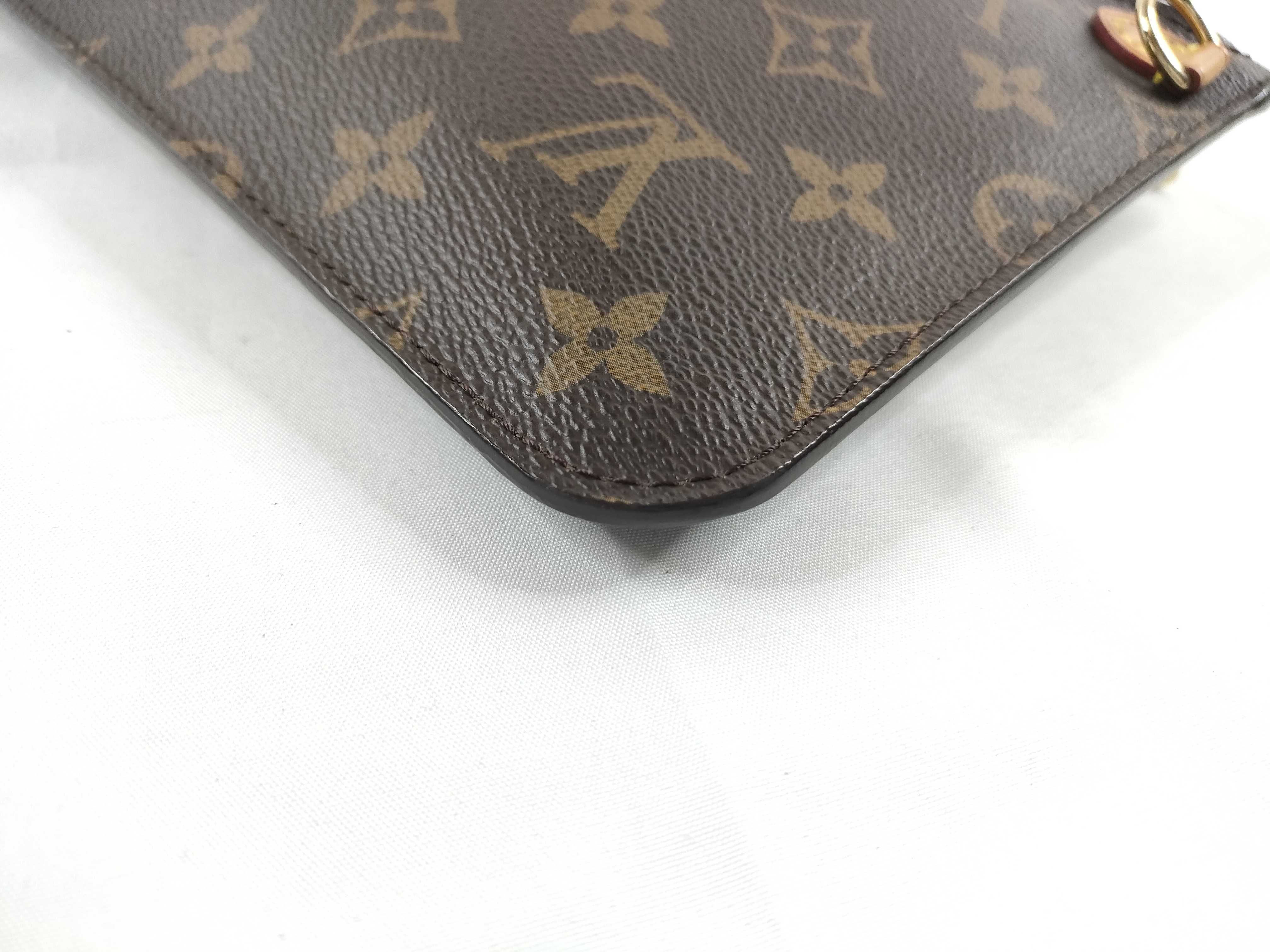 Monogram Louis Vuitton Monogram Neverfull attached pouch Fuchsia pouch — view 5