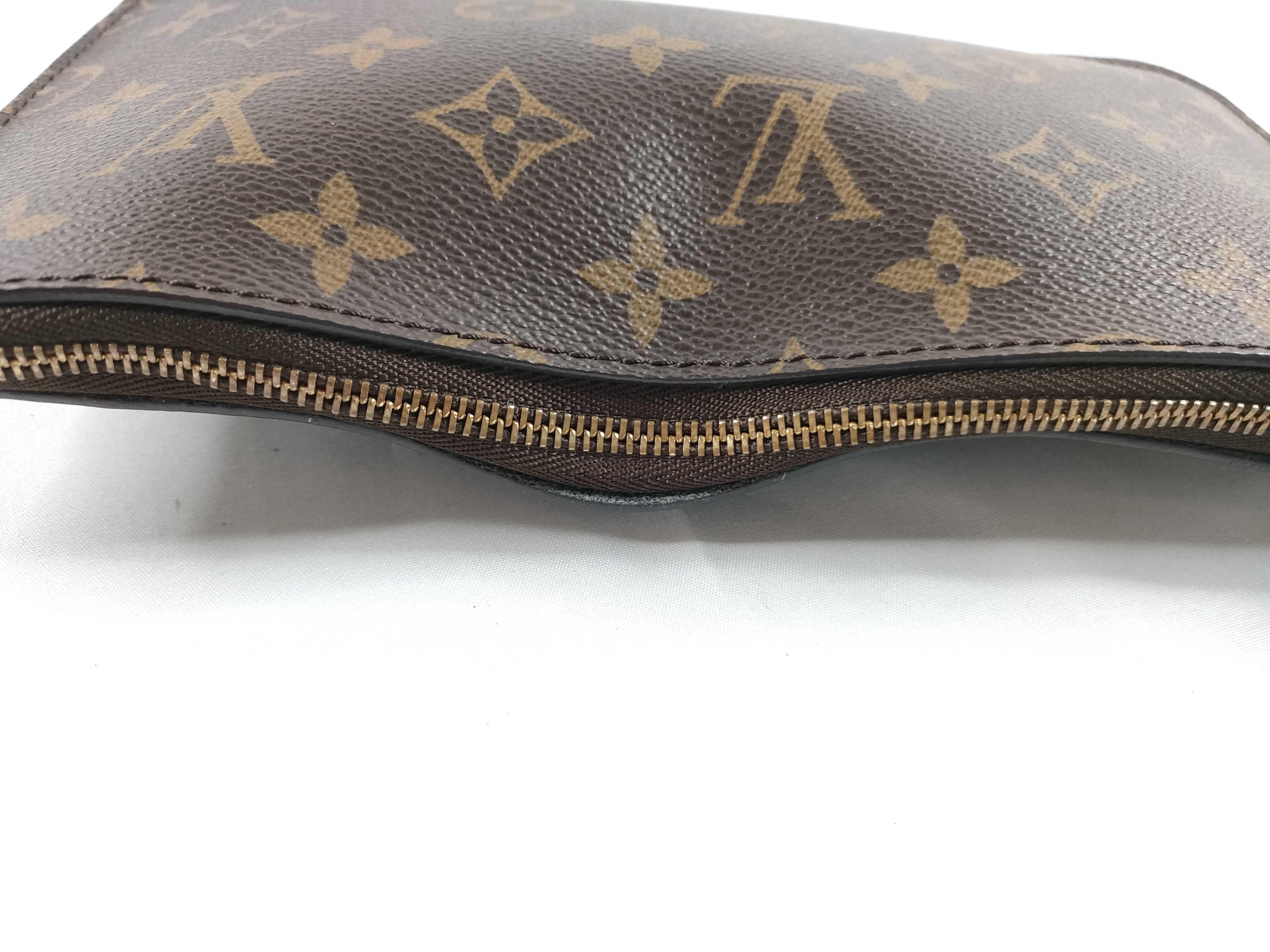 Monogram Louis Vuitton Monogram Neverfull attached pouch Fuchsia pouch — view 6