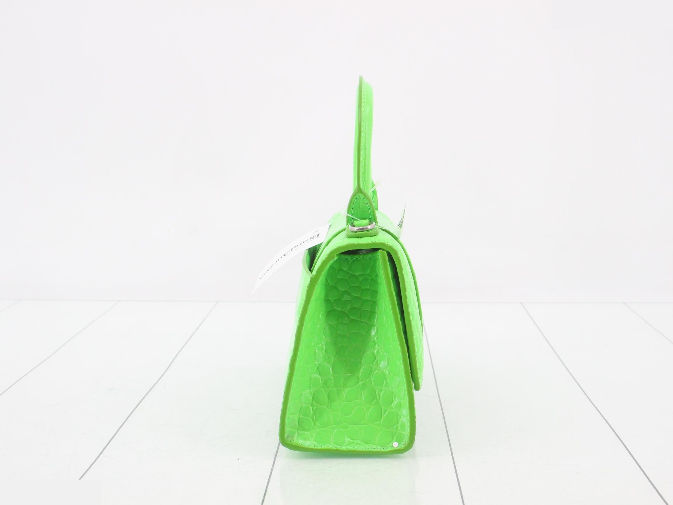 handbag — view 4