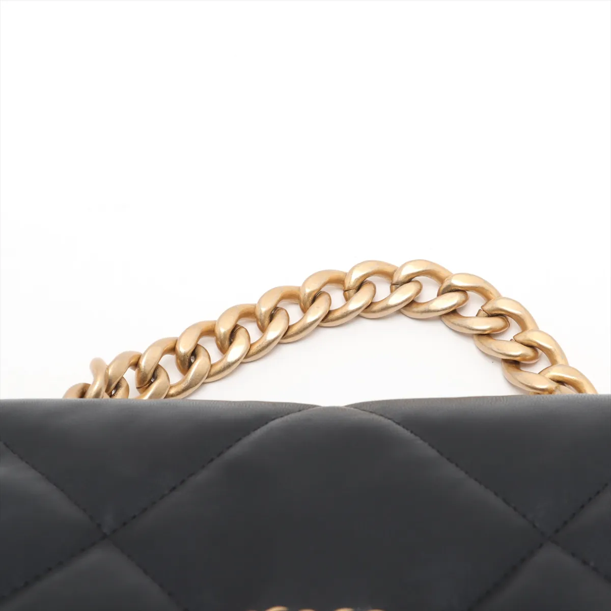 19 Lambskin Chain Shoulder Bag Black Gold Hardware 30082708 30s AS1160 — view 6
