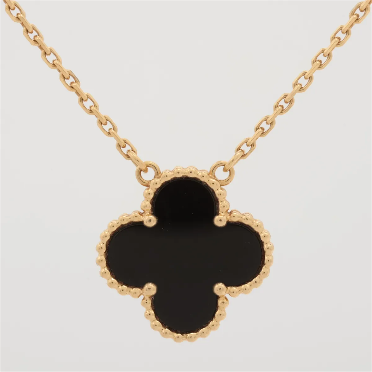 Vintage Alhambra Onyx Necklace 750(YG) 5.0g JE185960 — view 2