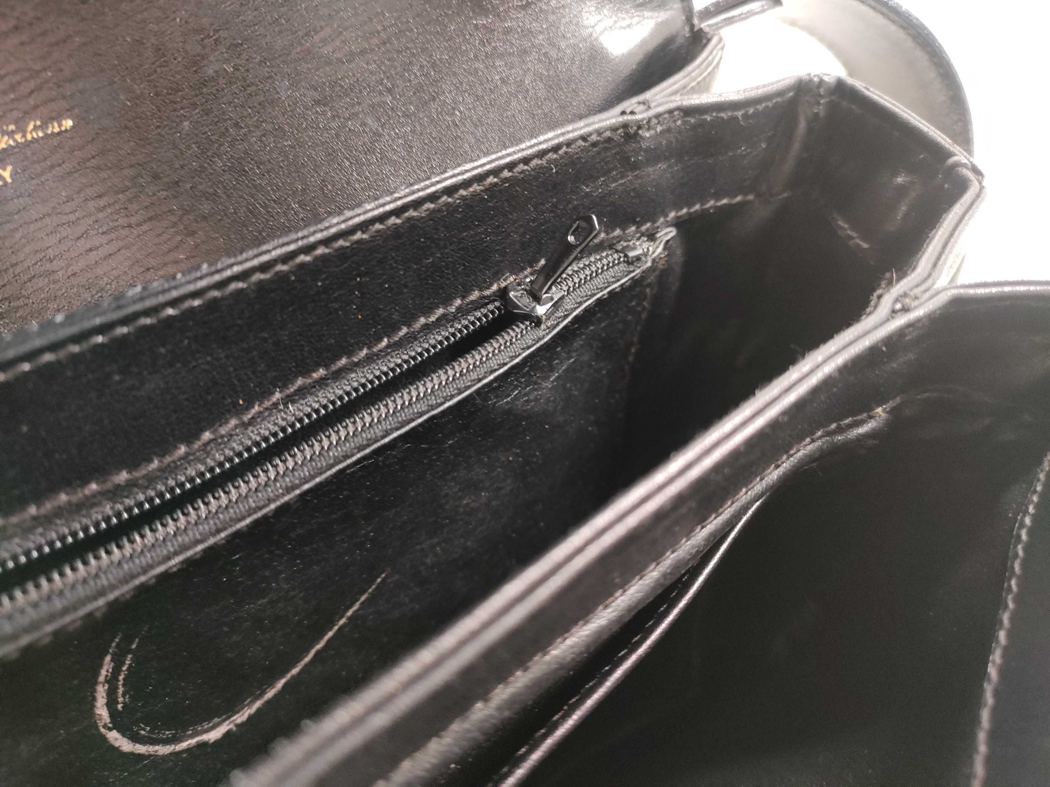 Old Leather Shoulder Bag — view 13