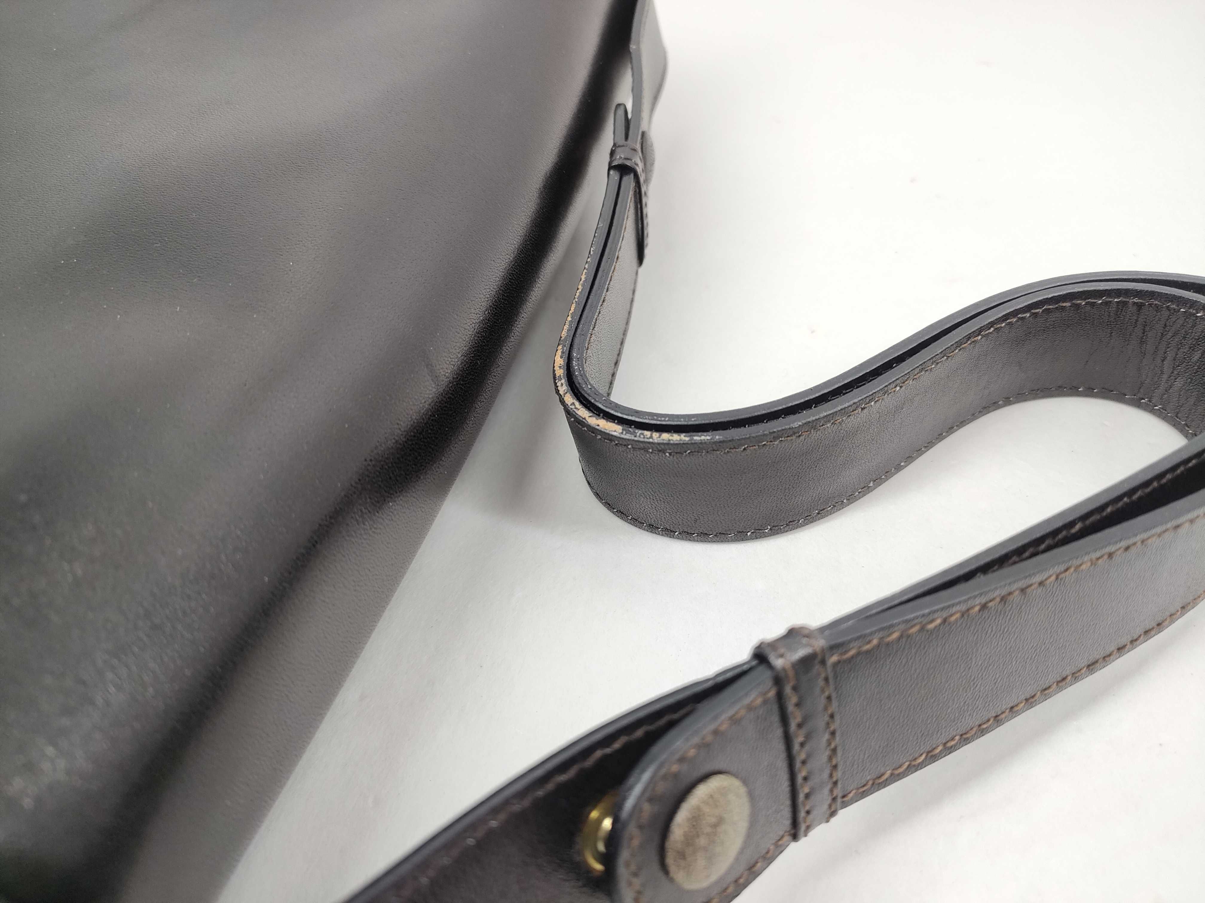 Old Leather Shoulder Bag — view 6