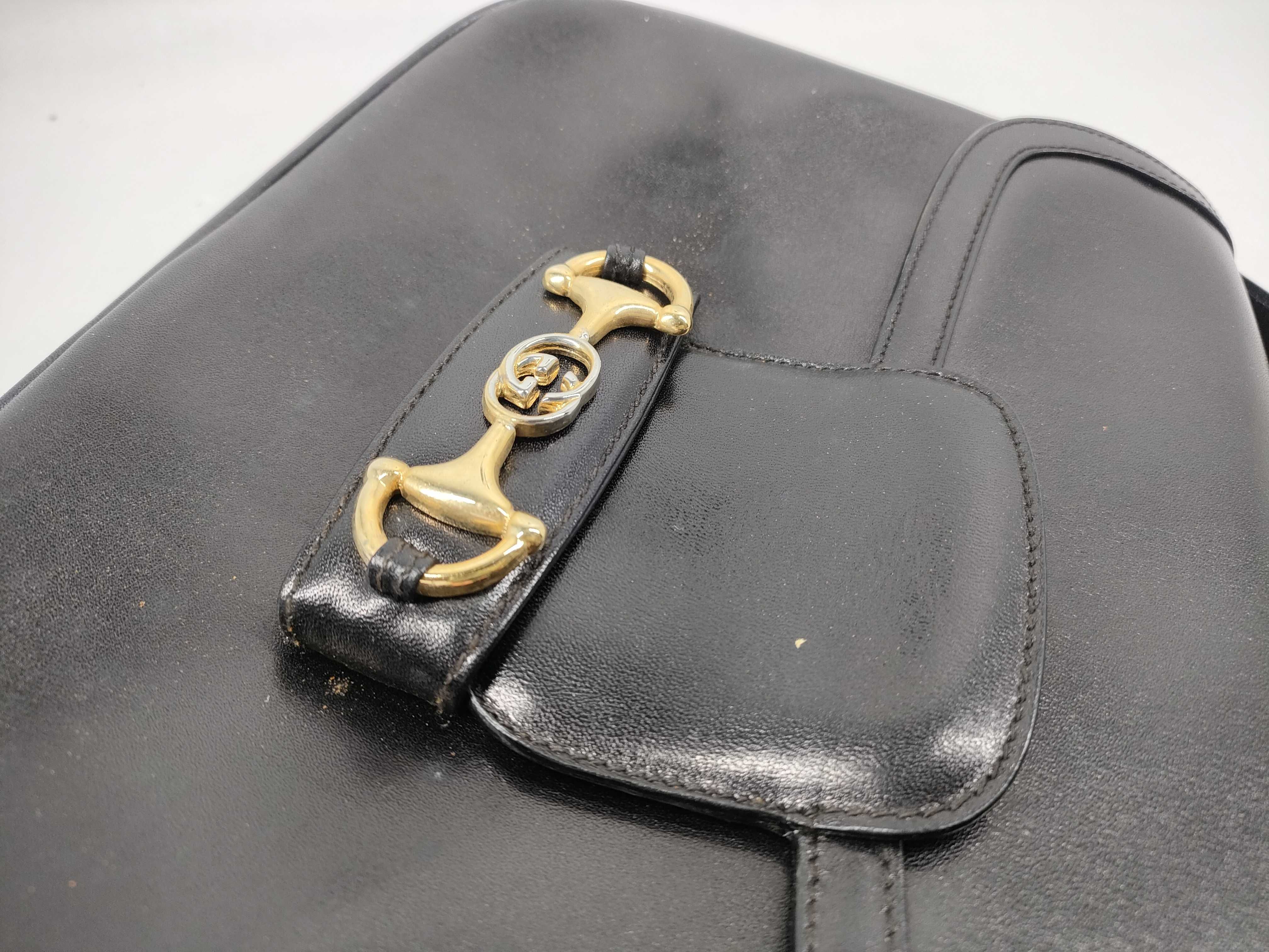 Old Leather Shoulder Bag — view 9