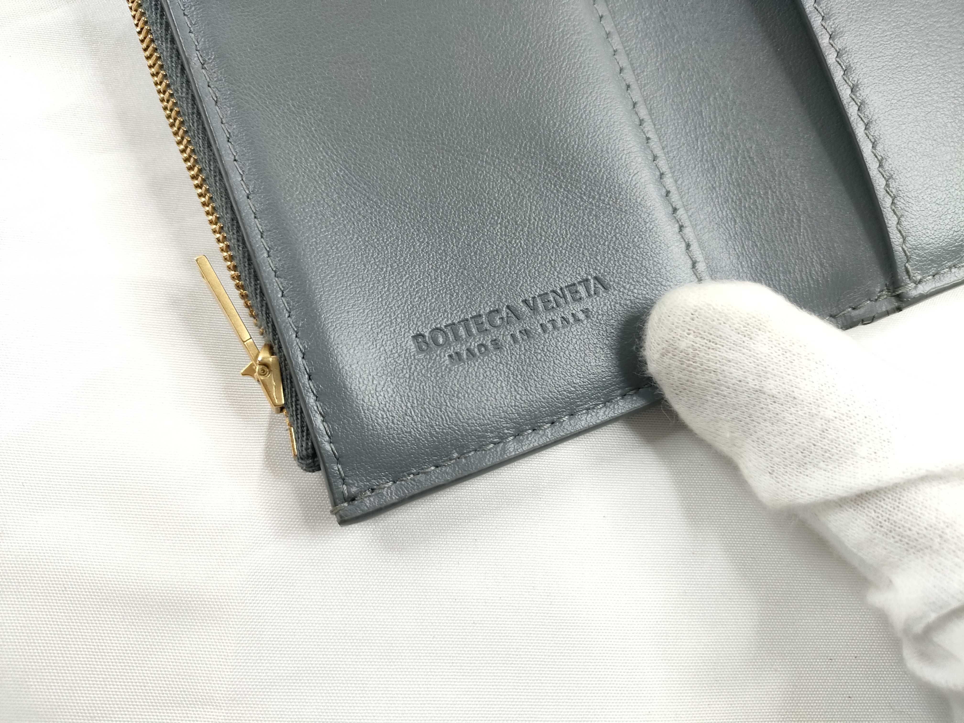 Cassette Maxi Intrecciato Tri-fold Wallet — view 9