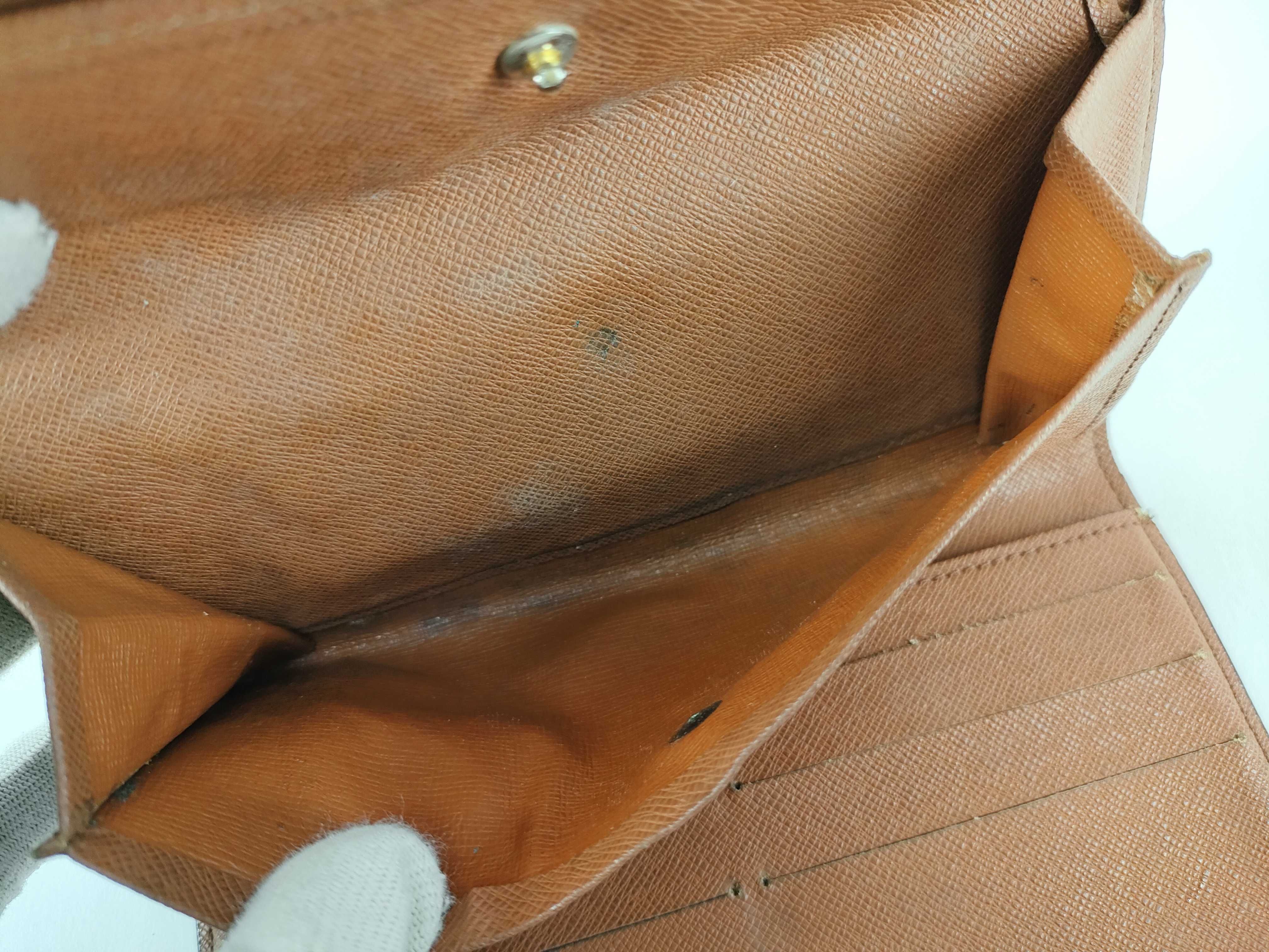 Monogram Louis Vuitton International Wallet — view 12