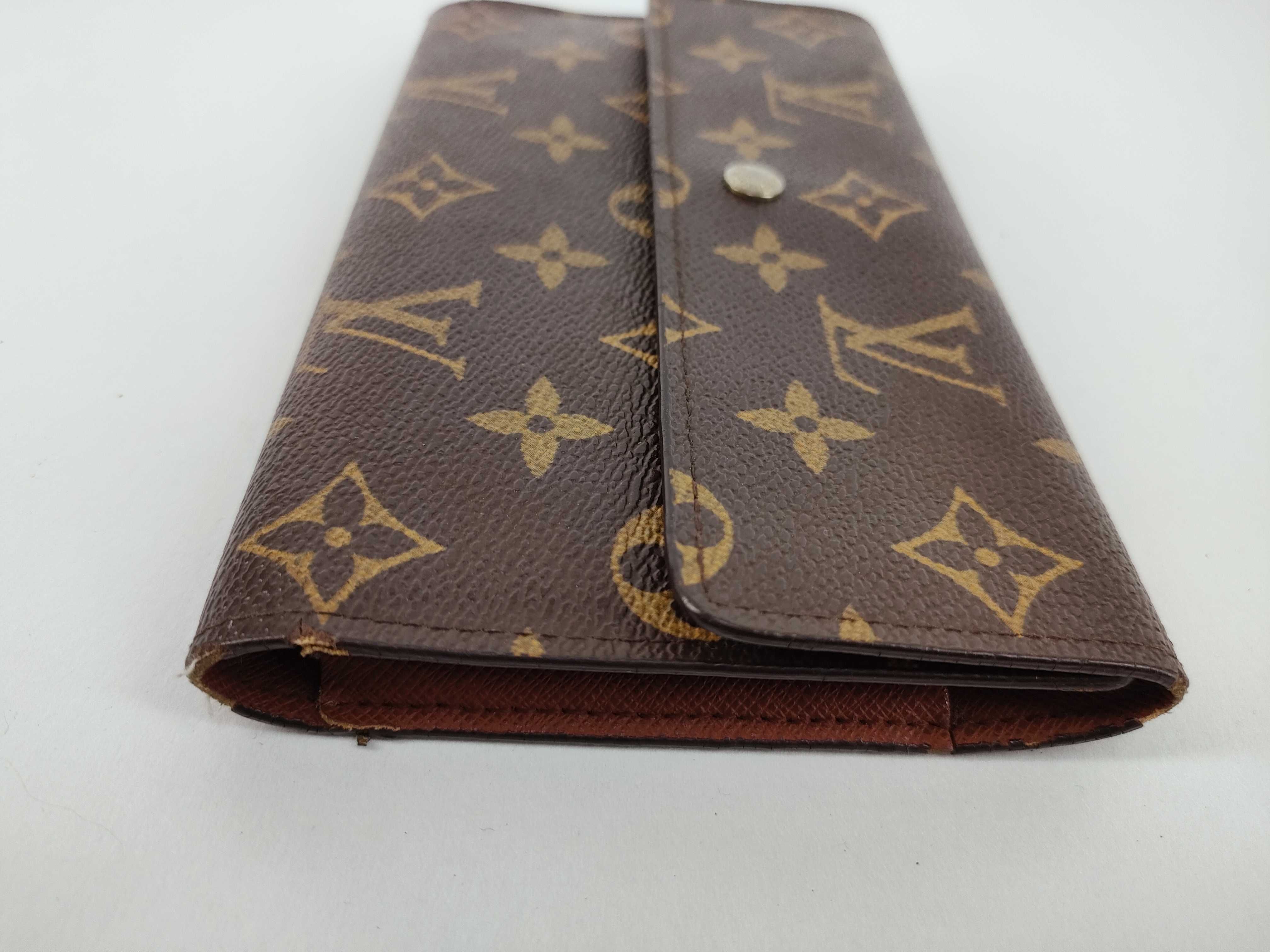 Monogram Louis Vuitton International Wallet — view 4