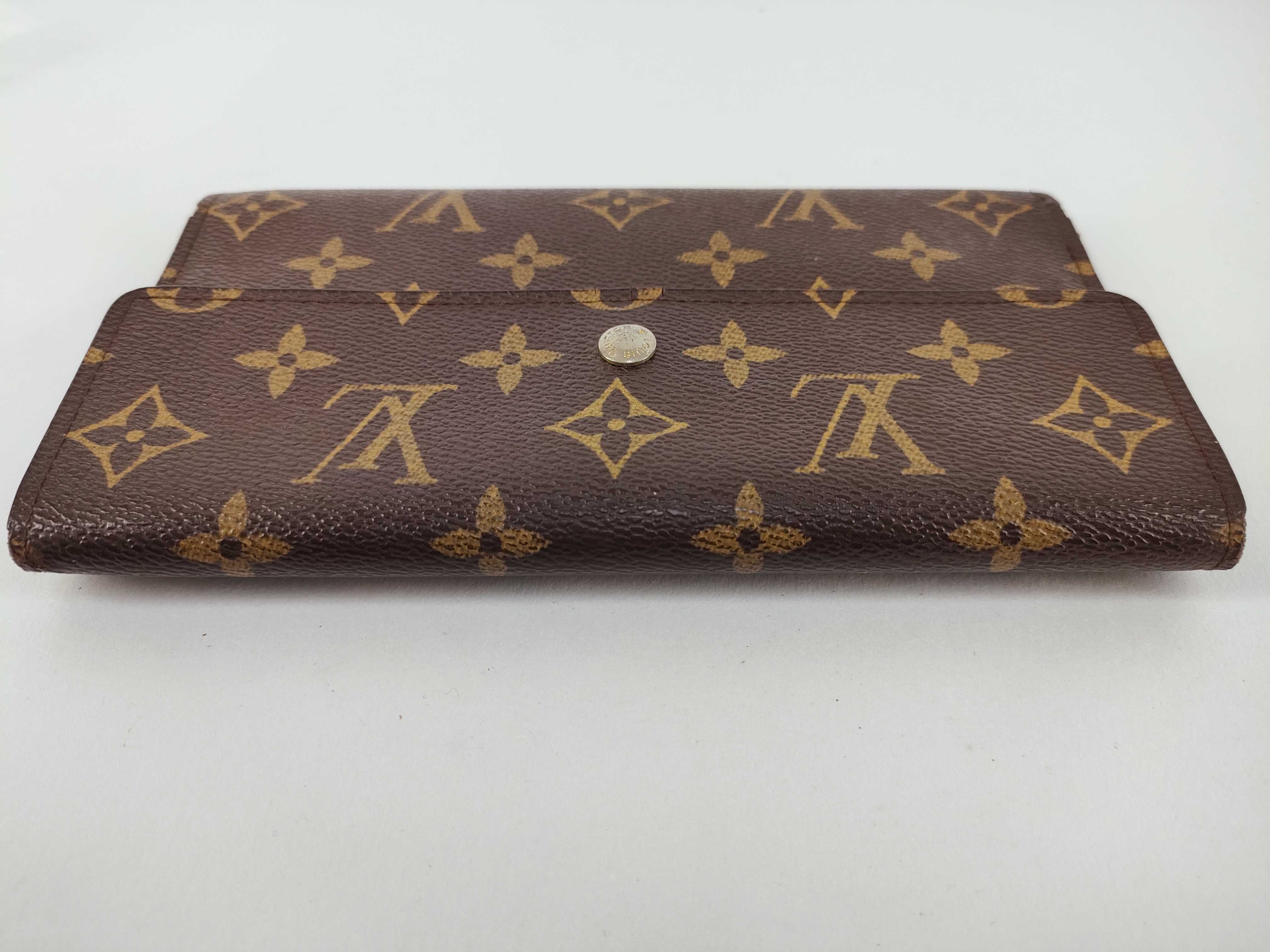 Monogram Louis Vuitton International Wallet — view 5