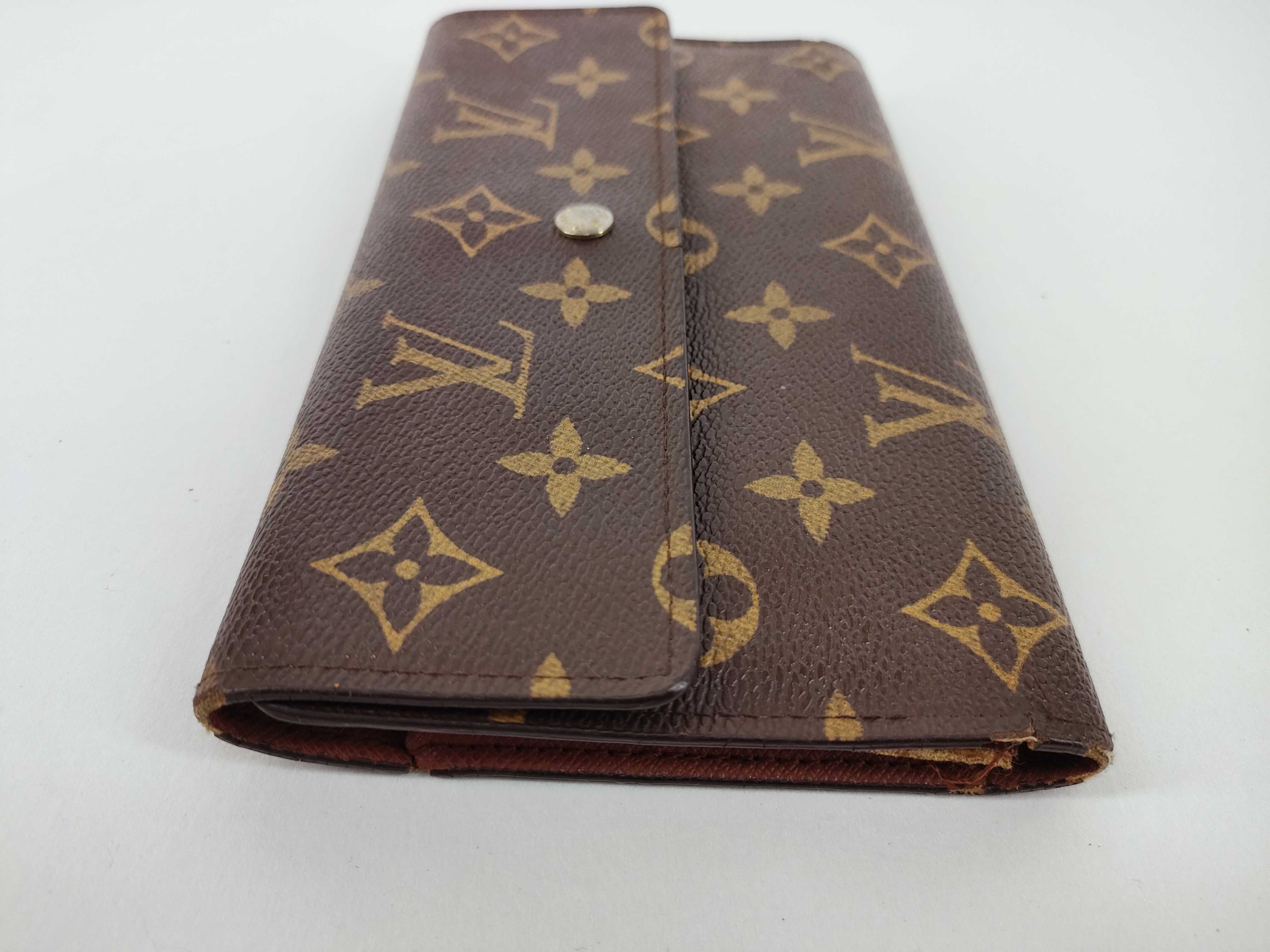 Monogram Louis Vuitton International Wallet — view 6