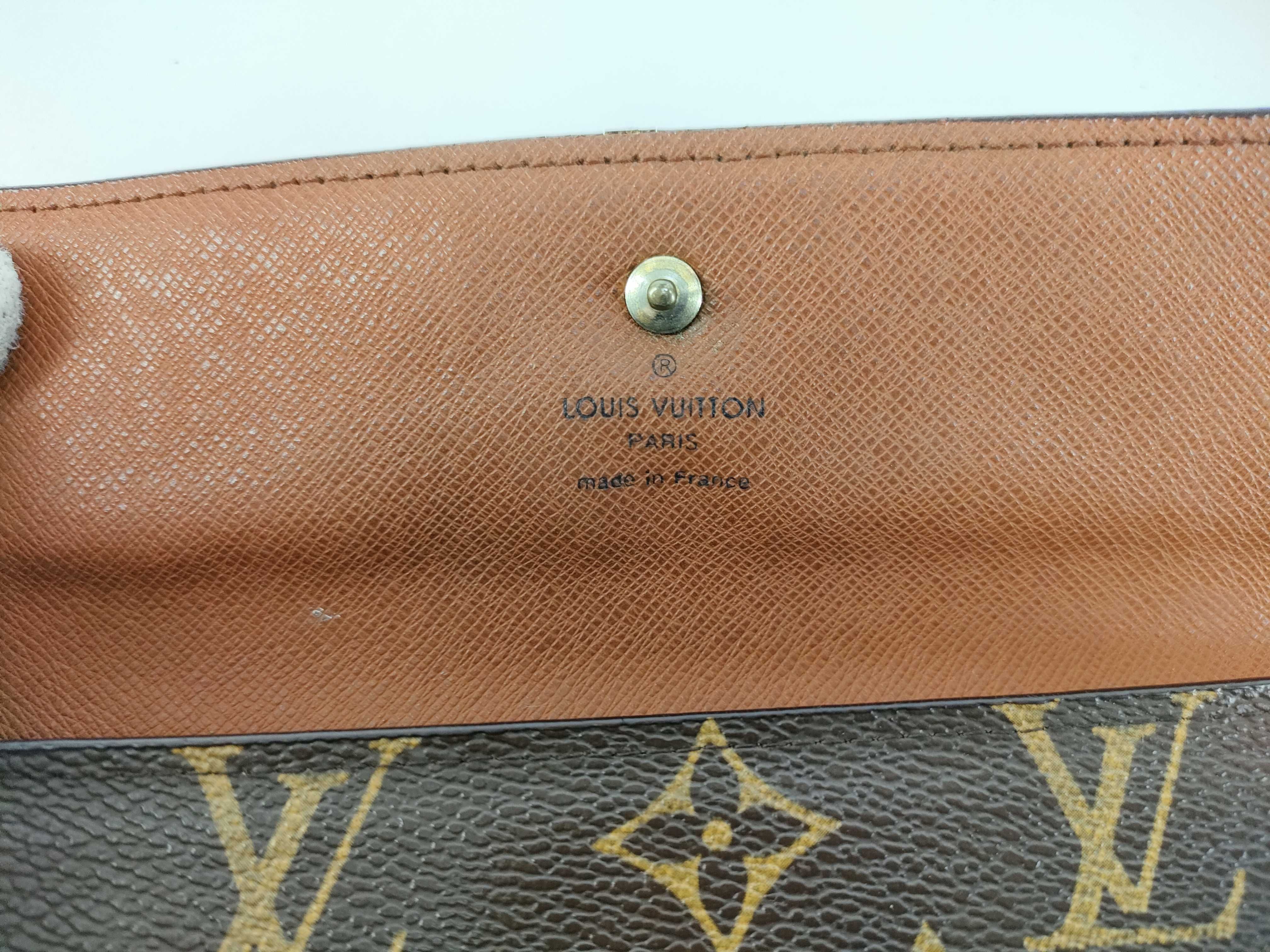 Monogram Louis Vuitton International Wallet — view 10