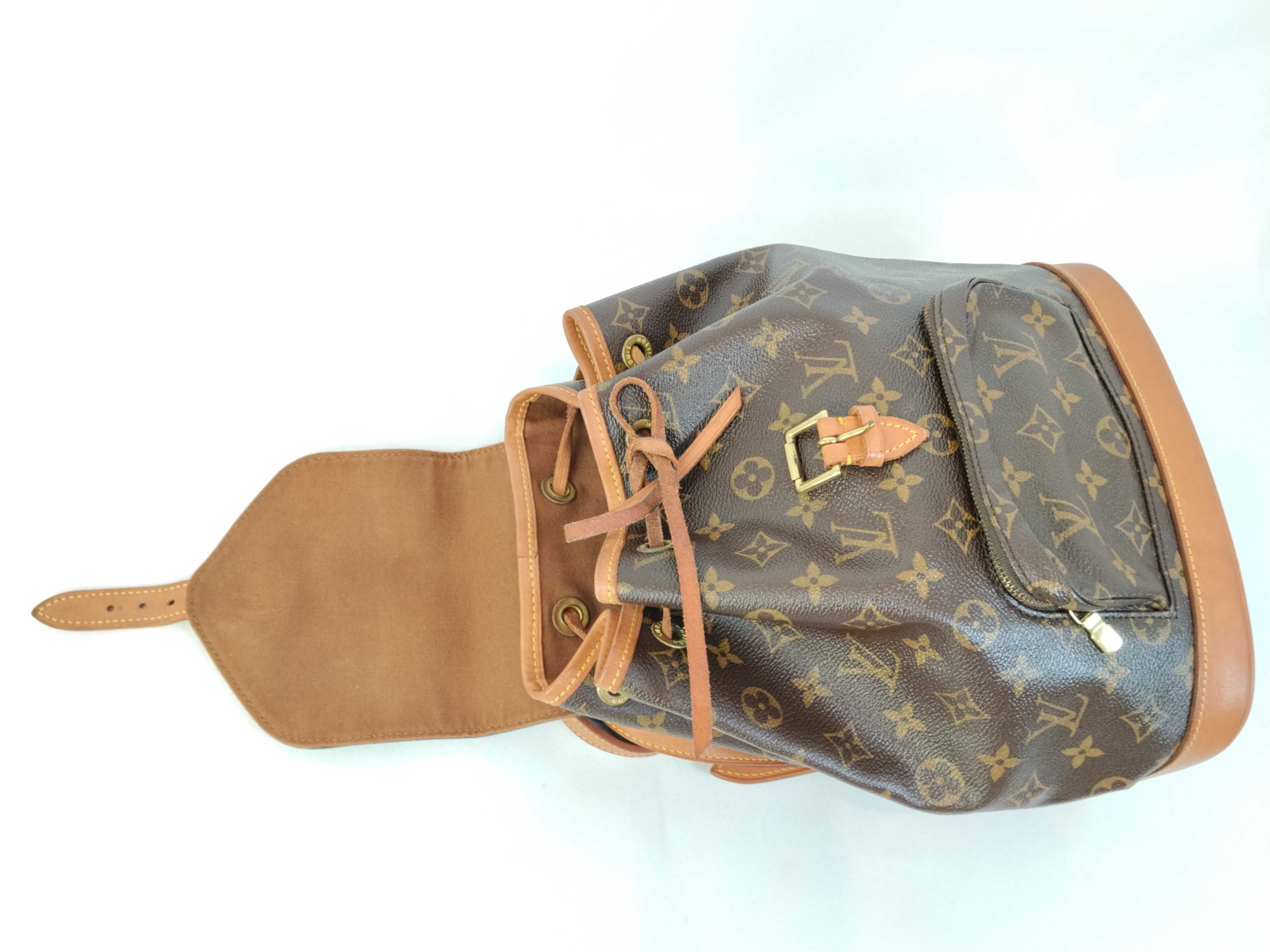 Monogram Louis Vuitton Monogram Montsouris MM M51136 Backpack with Pouch — view 8