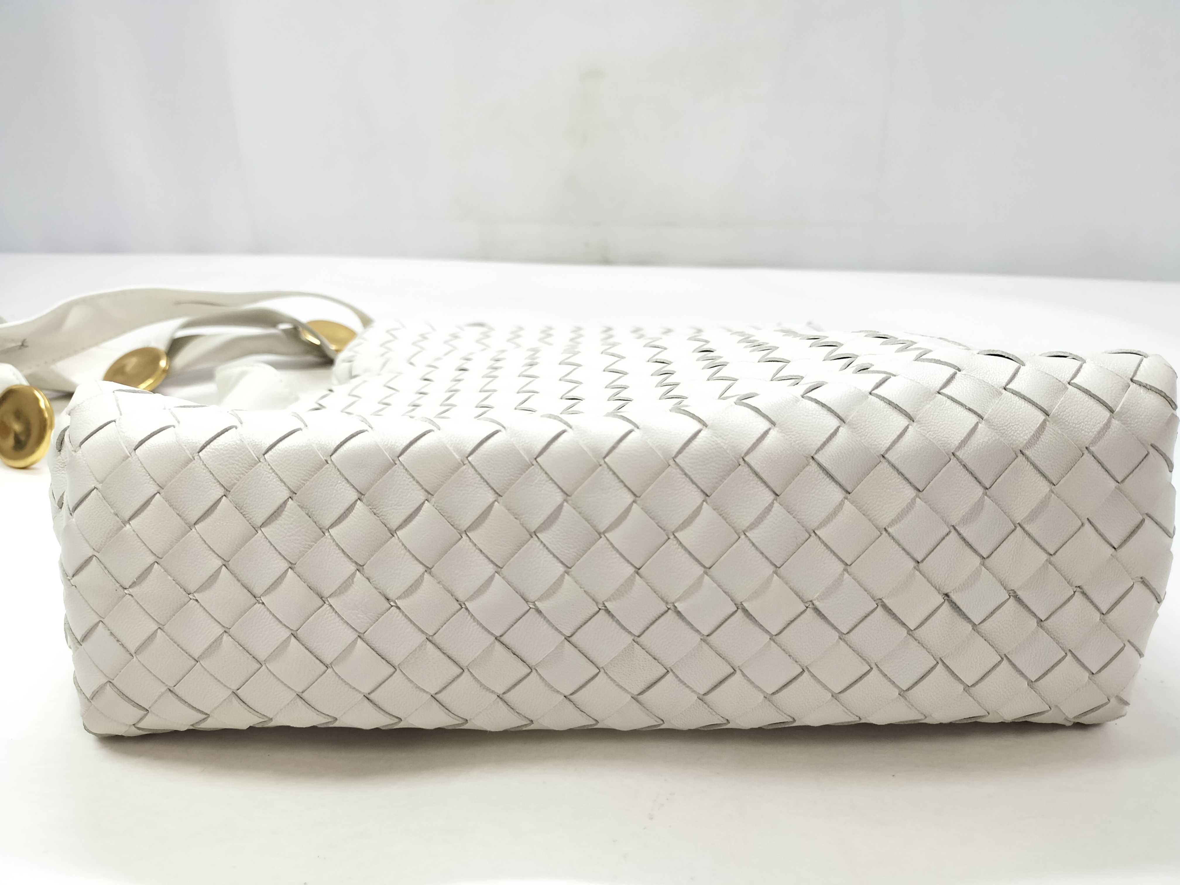 Intrecciato Bottega Shoulder Bag — view 13