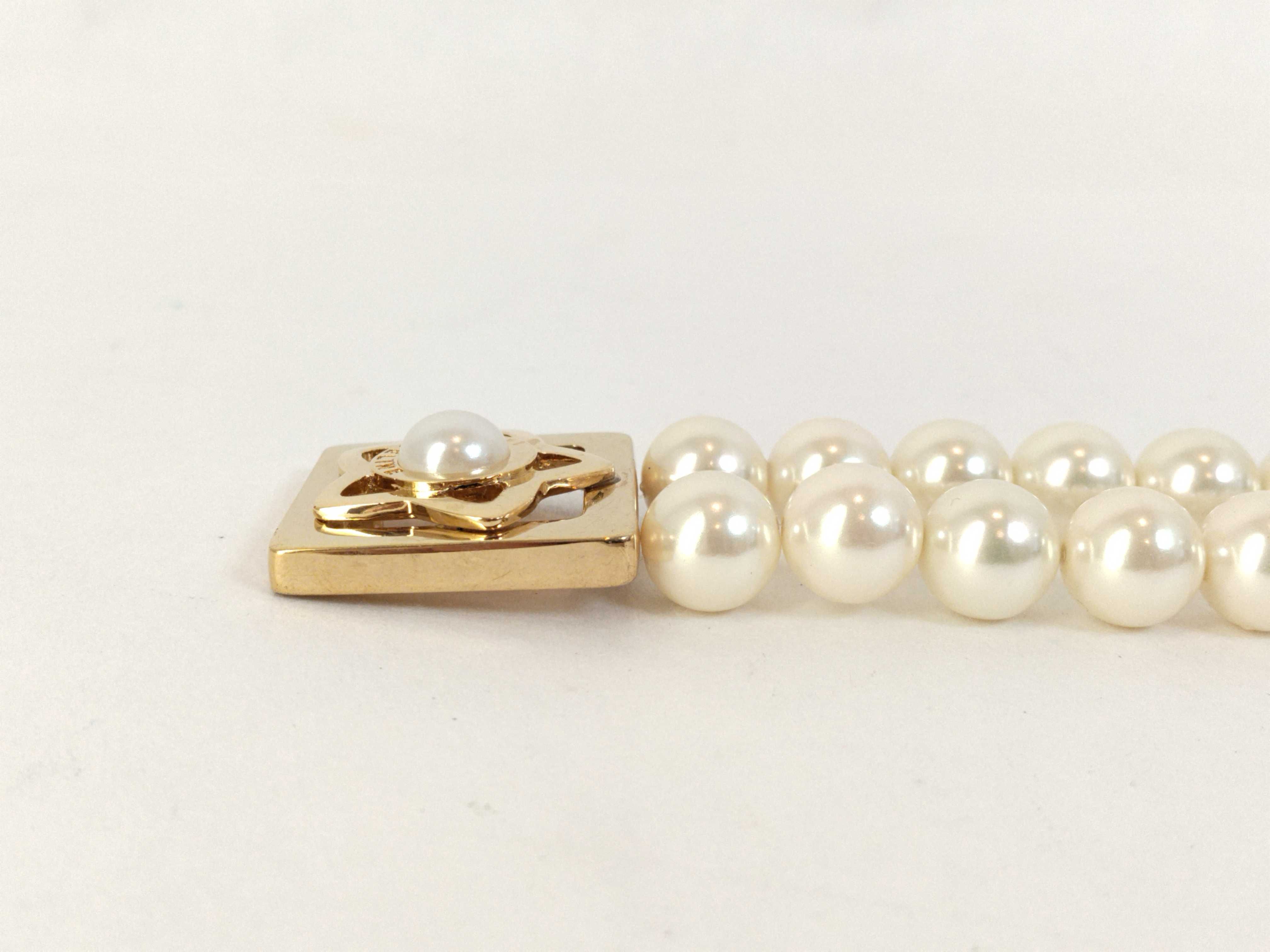 Pearl Necklace — view 4