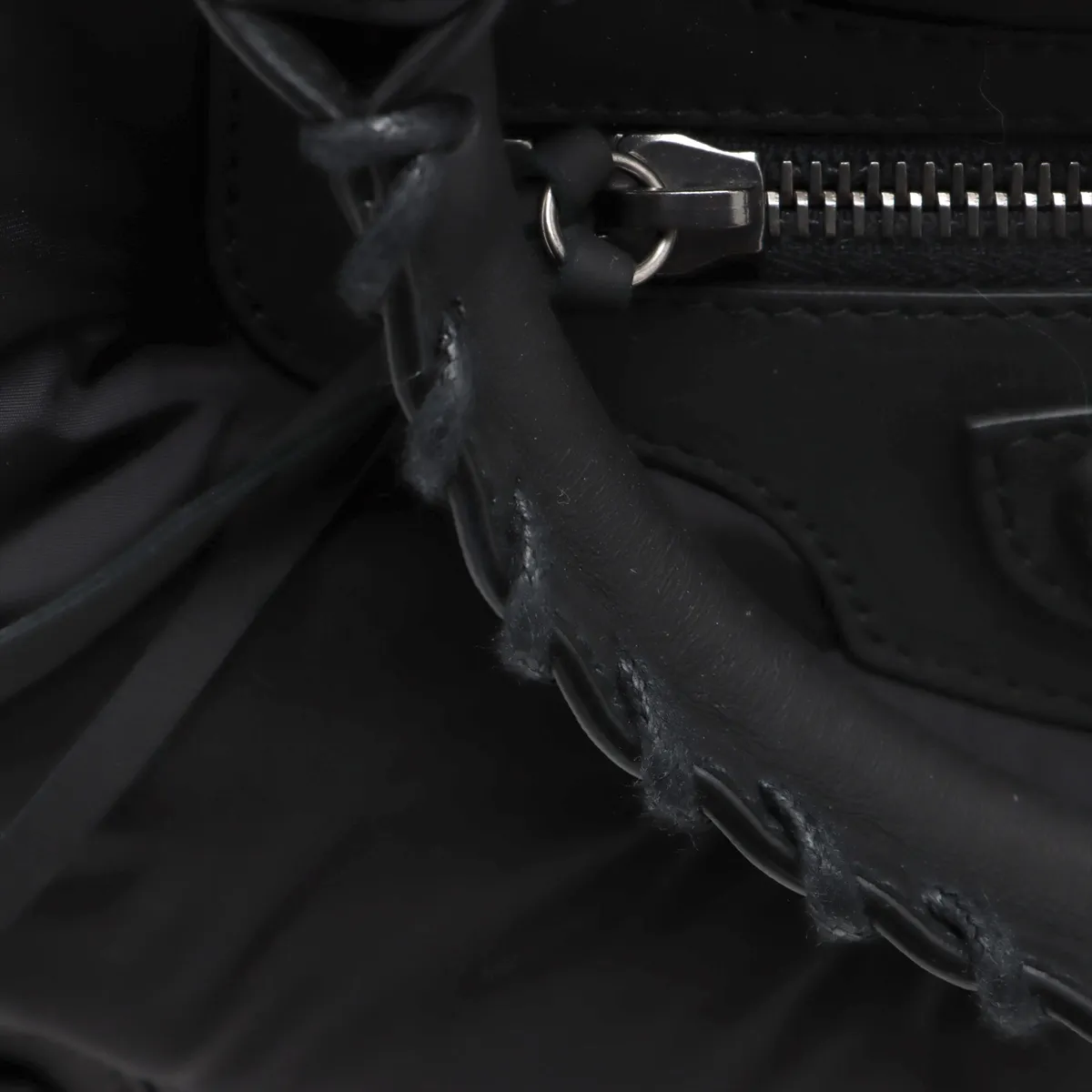 The City Nylon x Leather 2WAY Handbag Black 115748 with Mirror — view 15