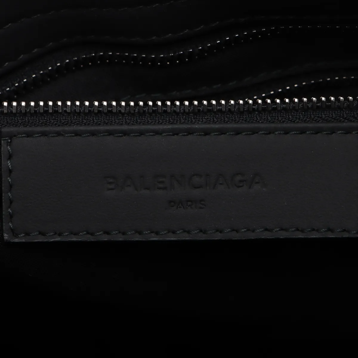 The City Nylon x Leather 2WAY Handbag Black 115748 with Mirror — view 10