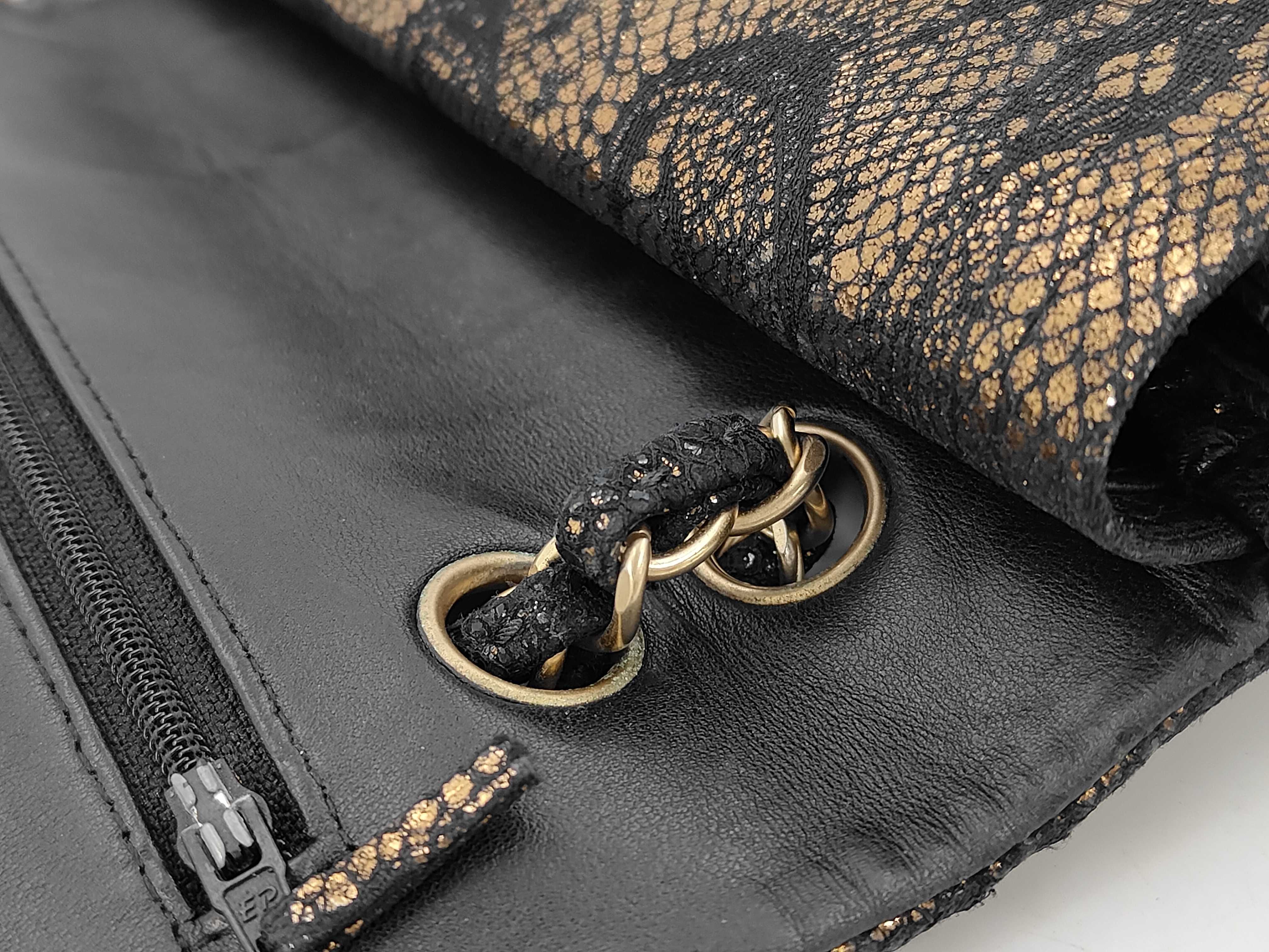 Matelassé Double Flap Chain Shoulder Bag (Serial No. 14) — view 5
