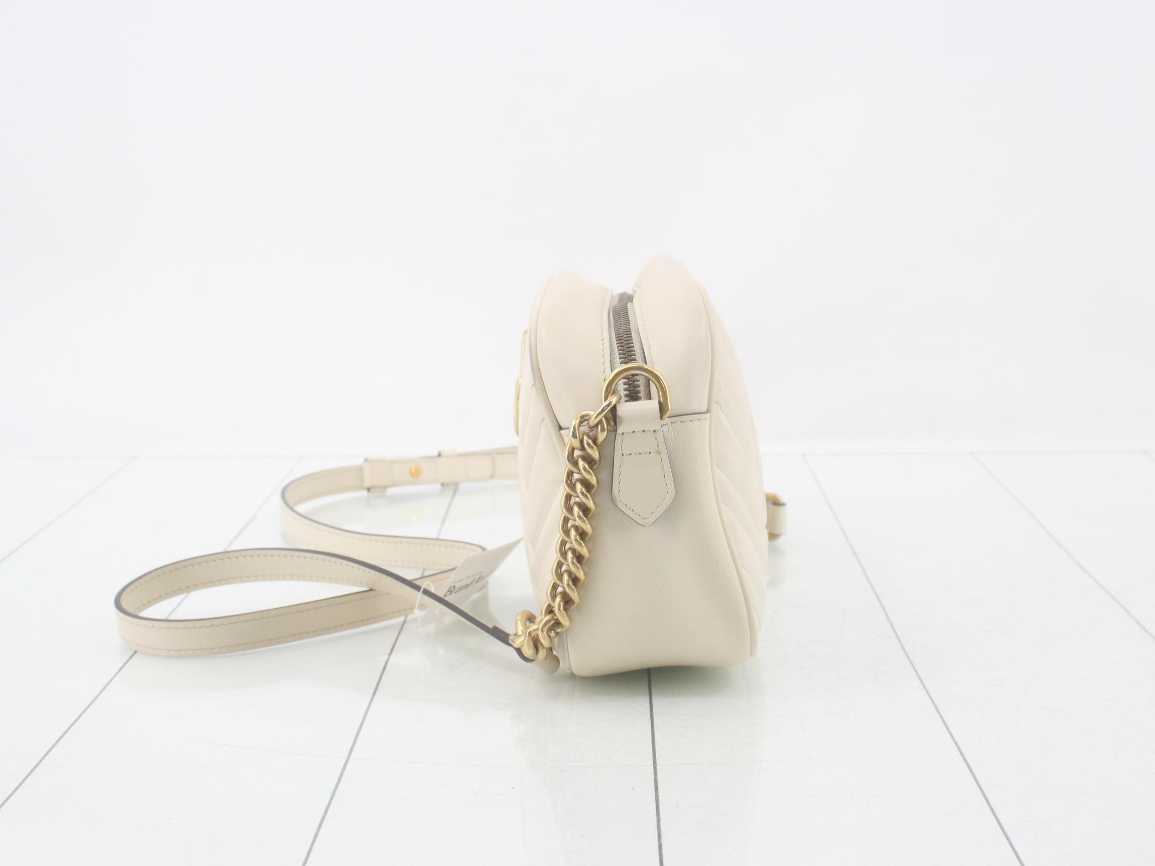 GG Marmont Shoulder Bag — view 3