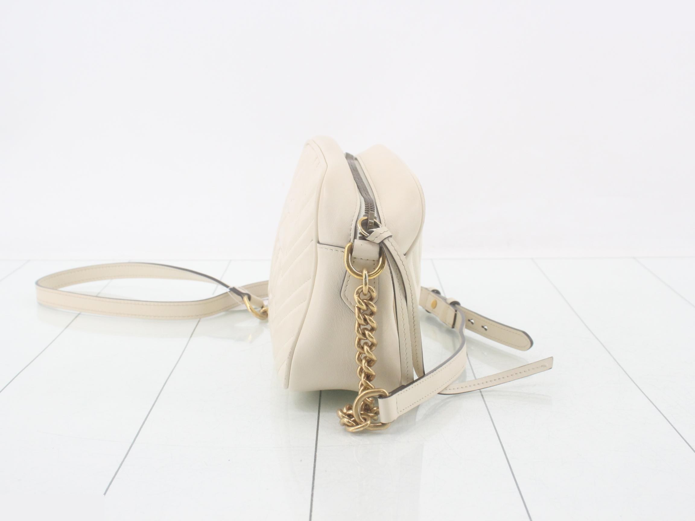 GG Marmont Shoulder Bag — view 4