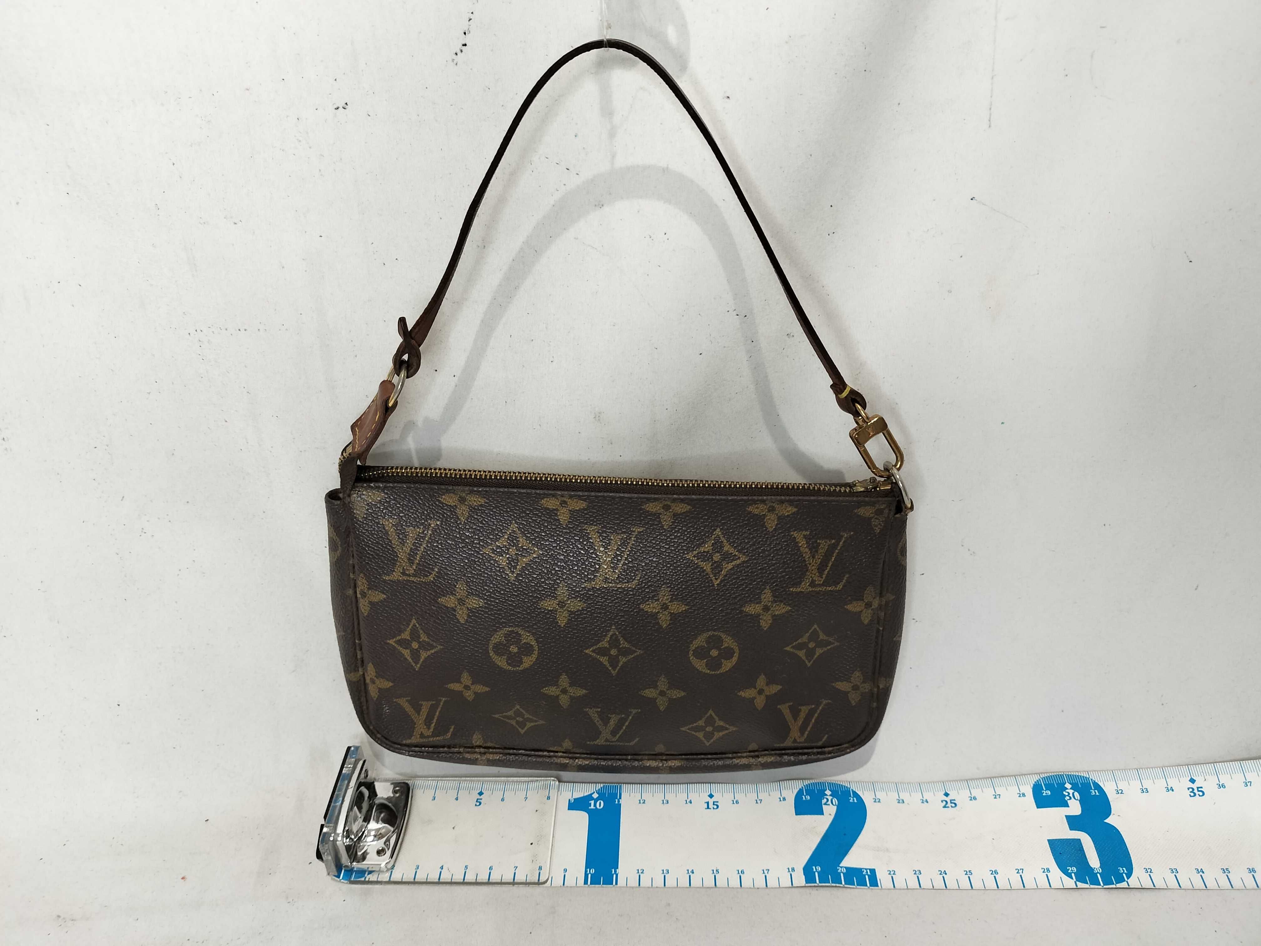 Monogram Louis Vuitton Monogram Pochette Accessoires Handbag — view 2