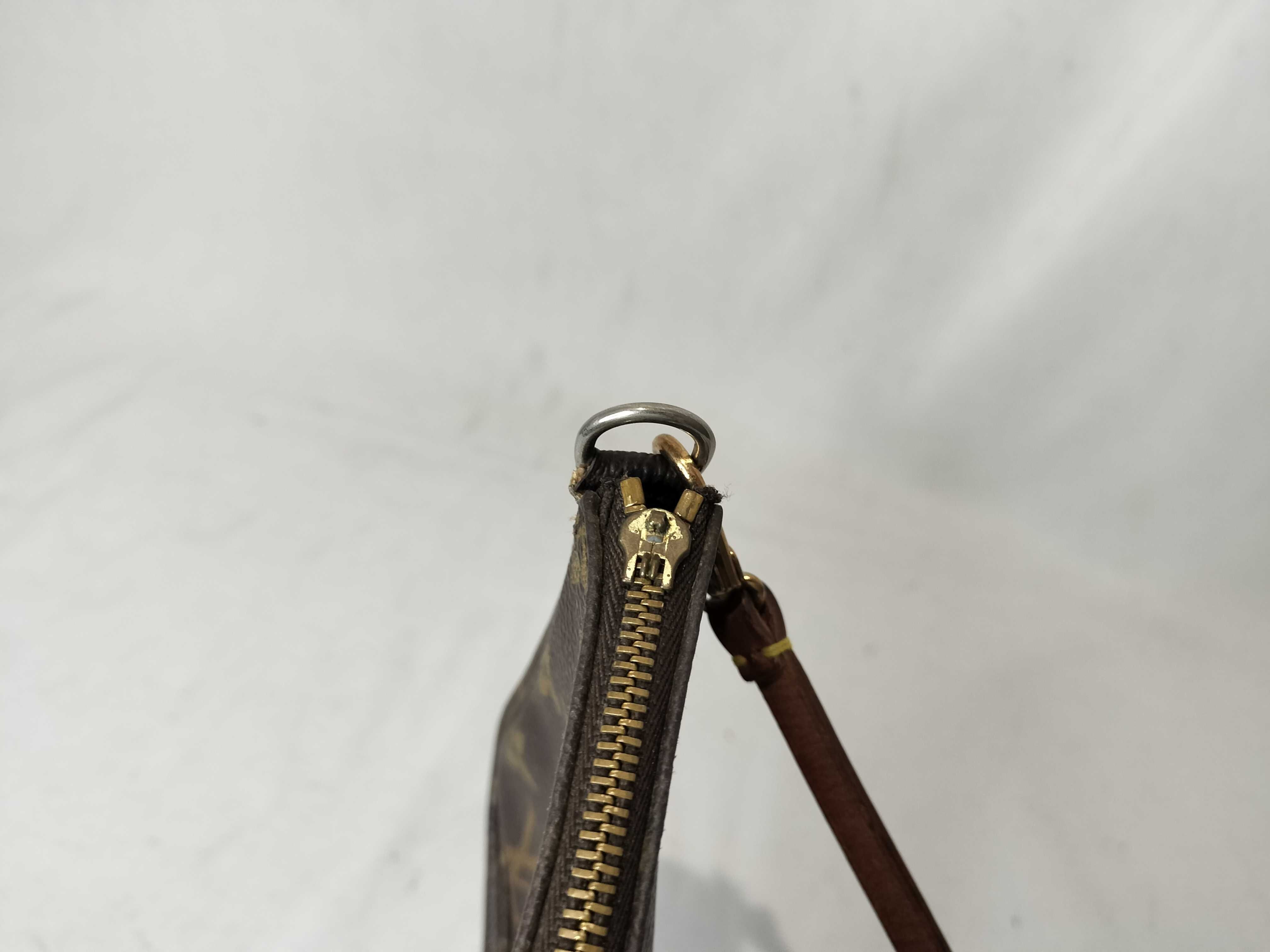 Monogram Louis Vuitton Monogram Pochette Accessoires Handbag — view 9