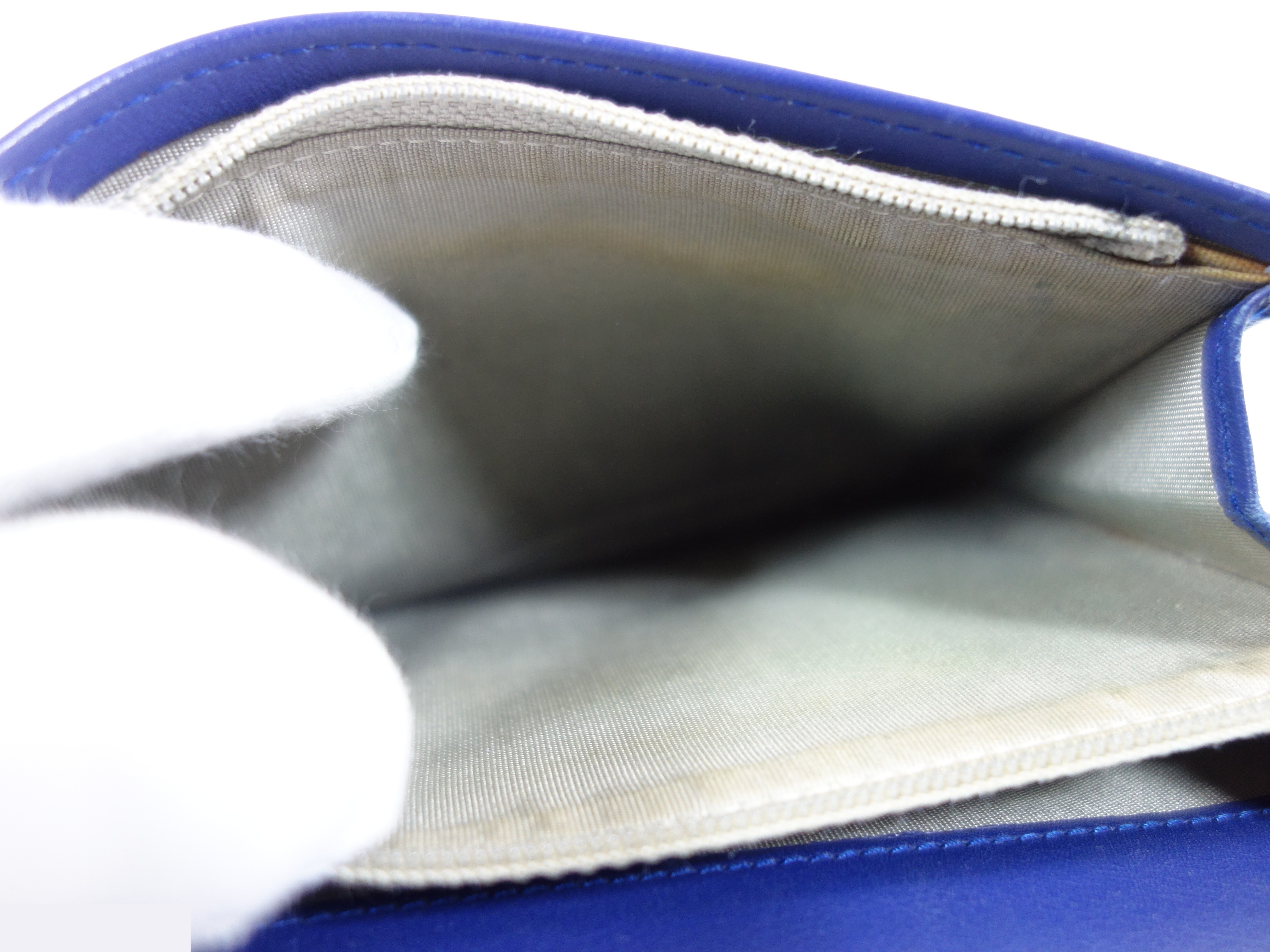 Matelassé (bags) and wallets — view 7
