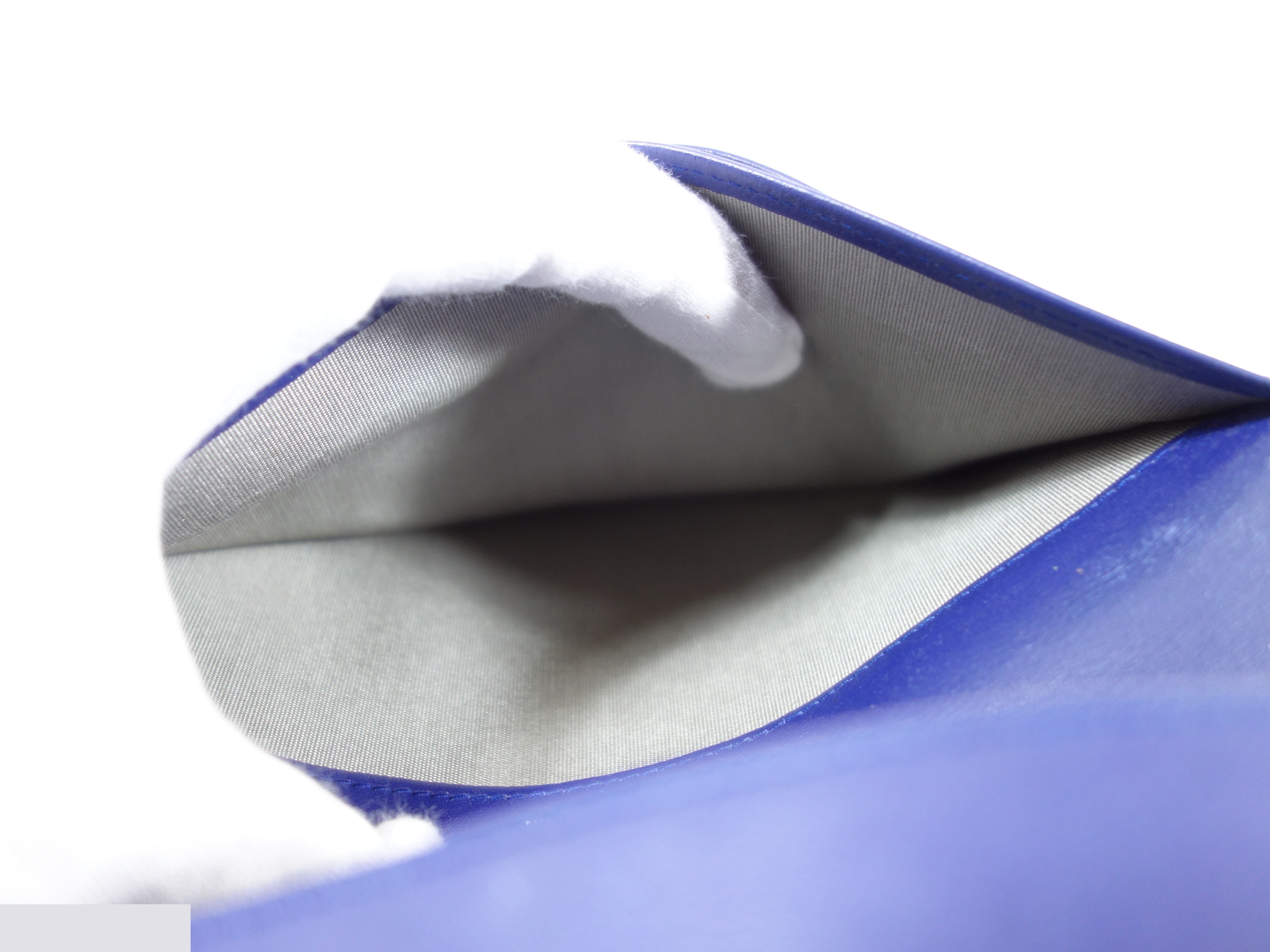 Matelassé (bags) and wallets — view 9