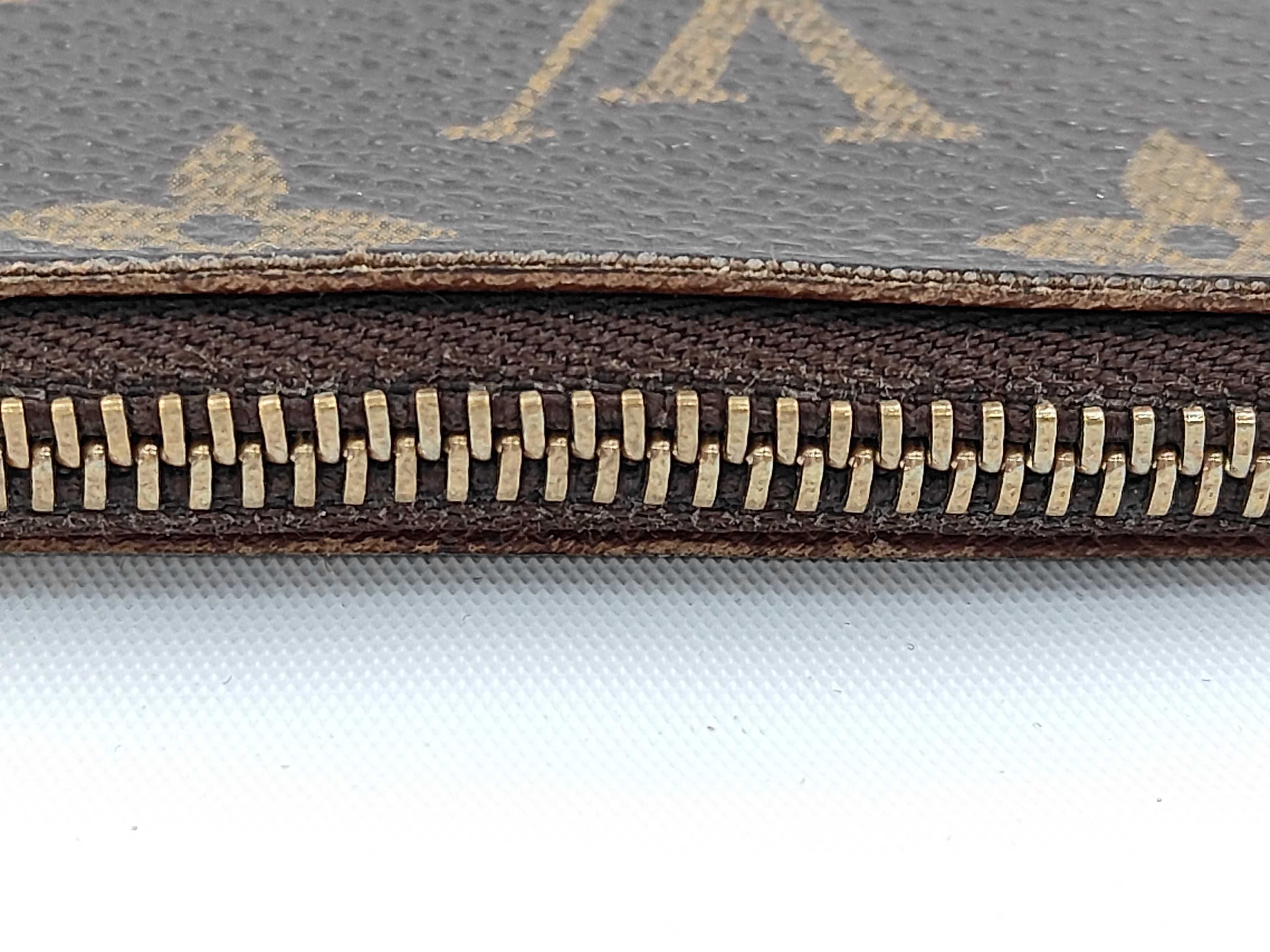 Monogram Pochette Clé CA0091 Coin Case — view 4