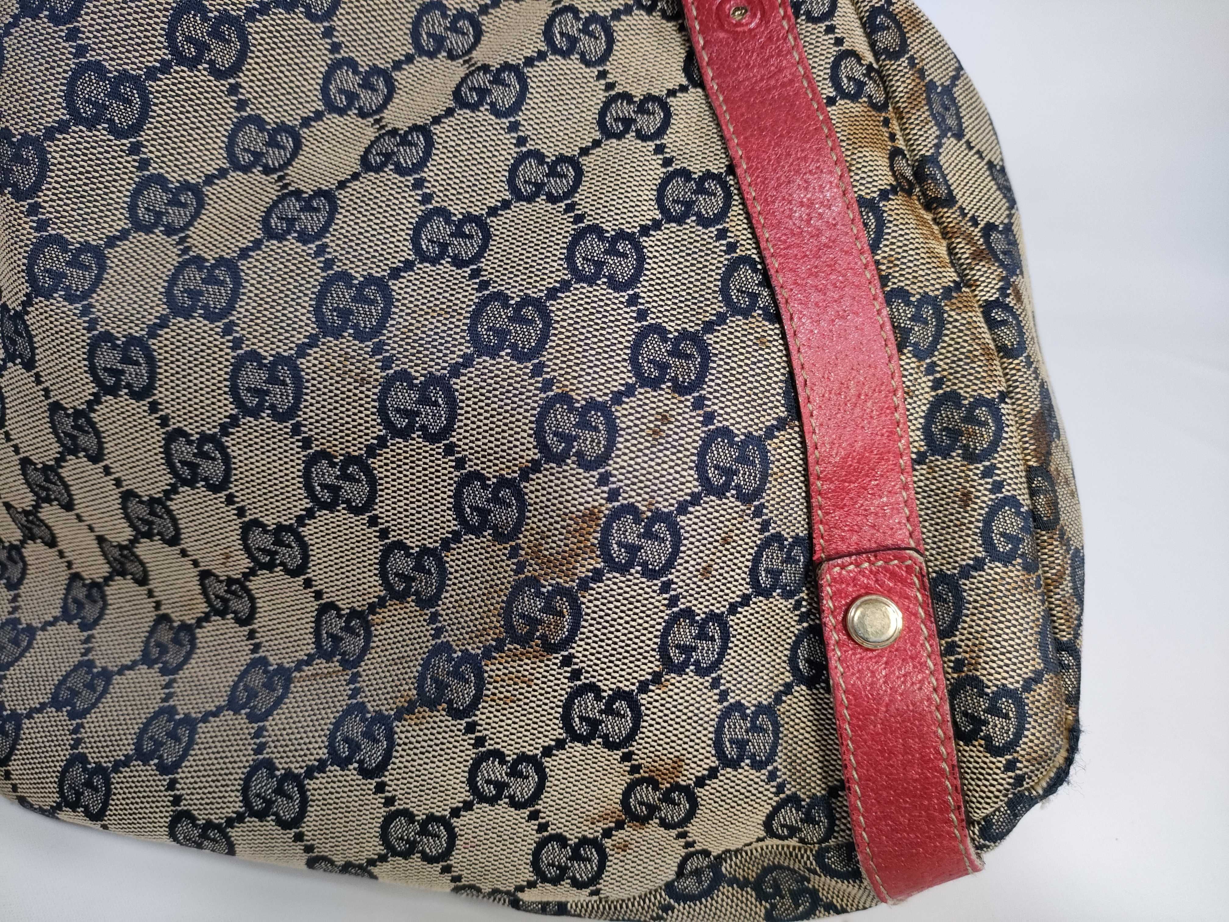 GG Canvas Shoulder Bag 130736 (Stain present) — view 11