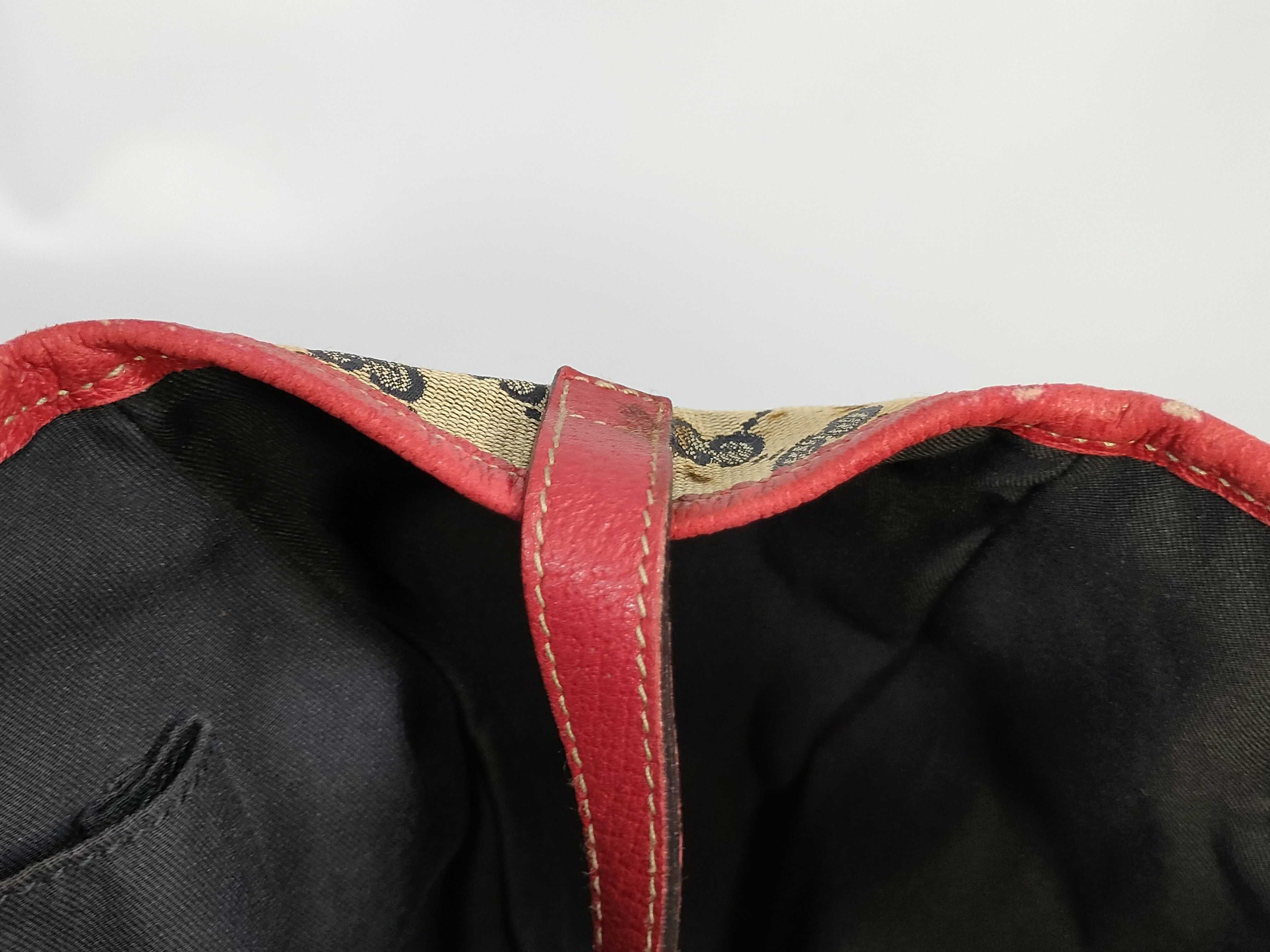 GG Canvas Shoulder Bag 130736 (Stain present) — view 15