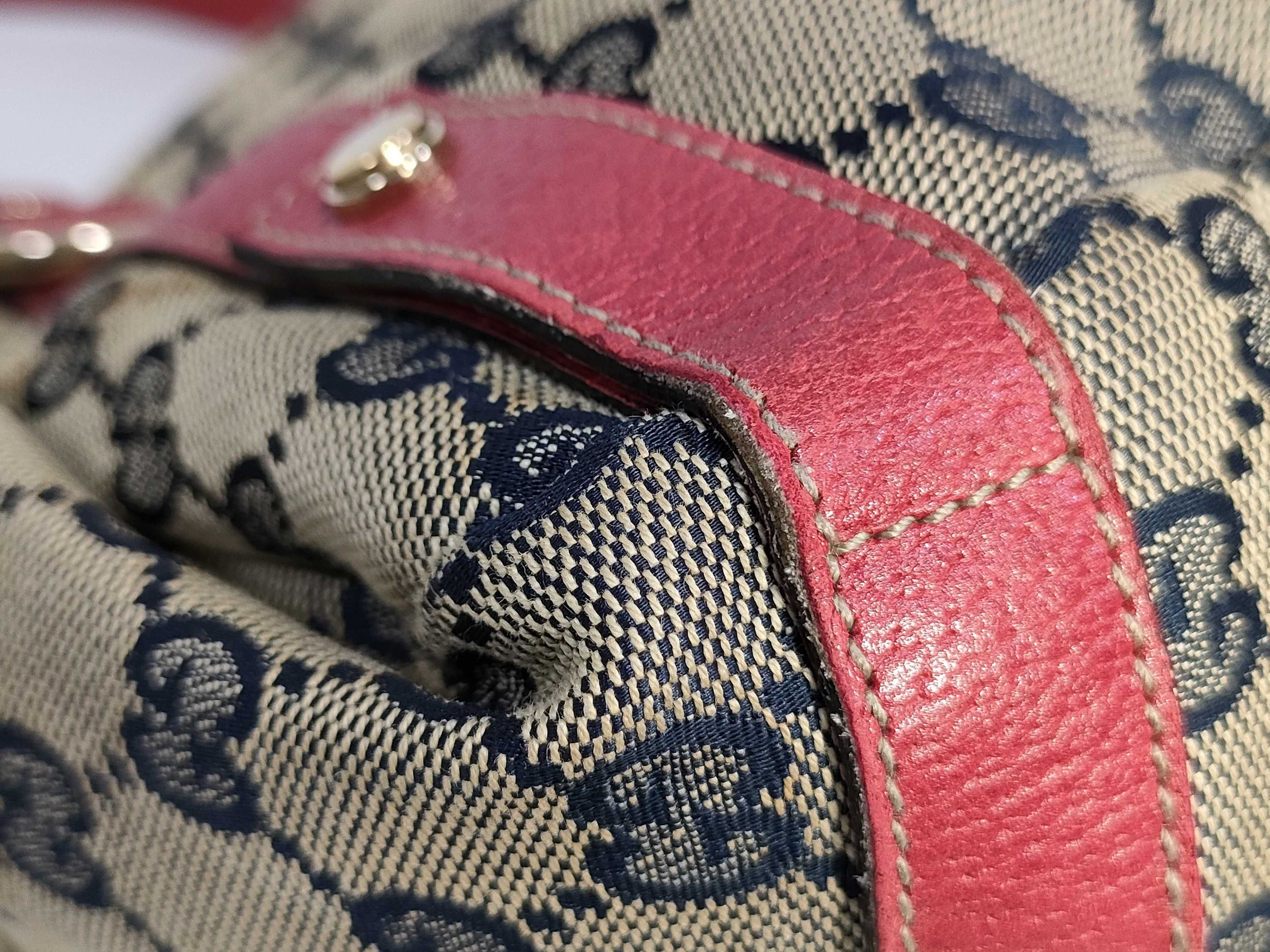 GG Canvas Shoulder Bag 130736 (Stain present) — view 6