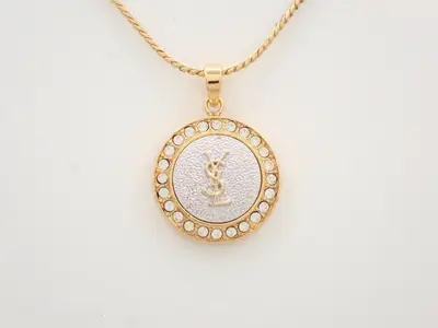 Other lines: Precious metals, necklaces, pendants, chain approximately 42cm