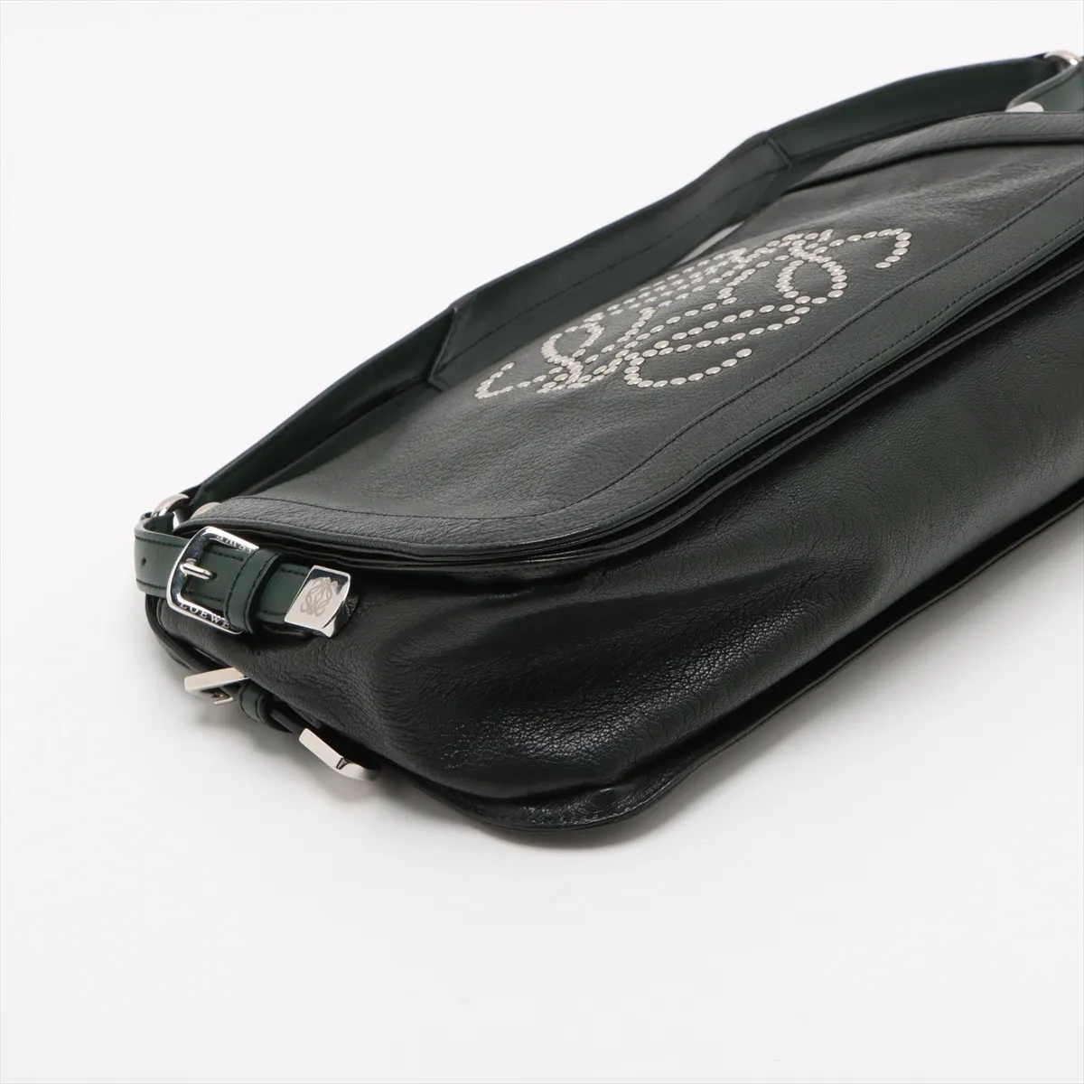 Anagram Leather x Studs Shoulder Bag Green — view 4