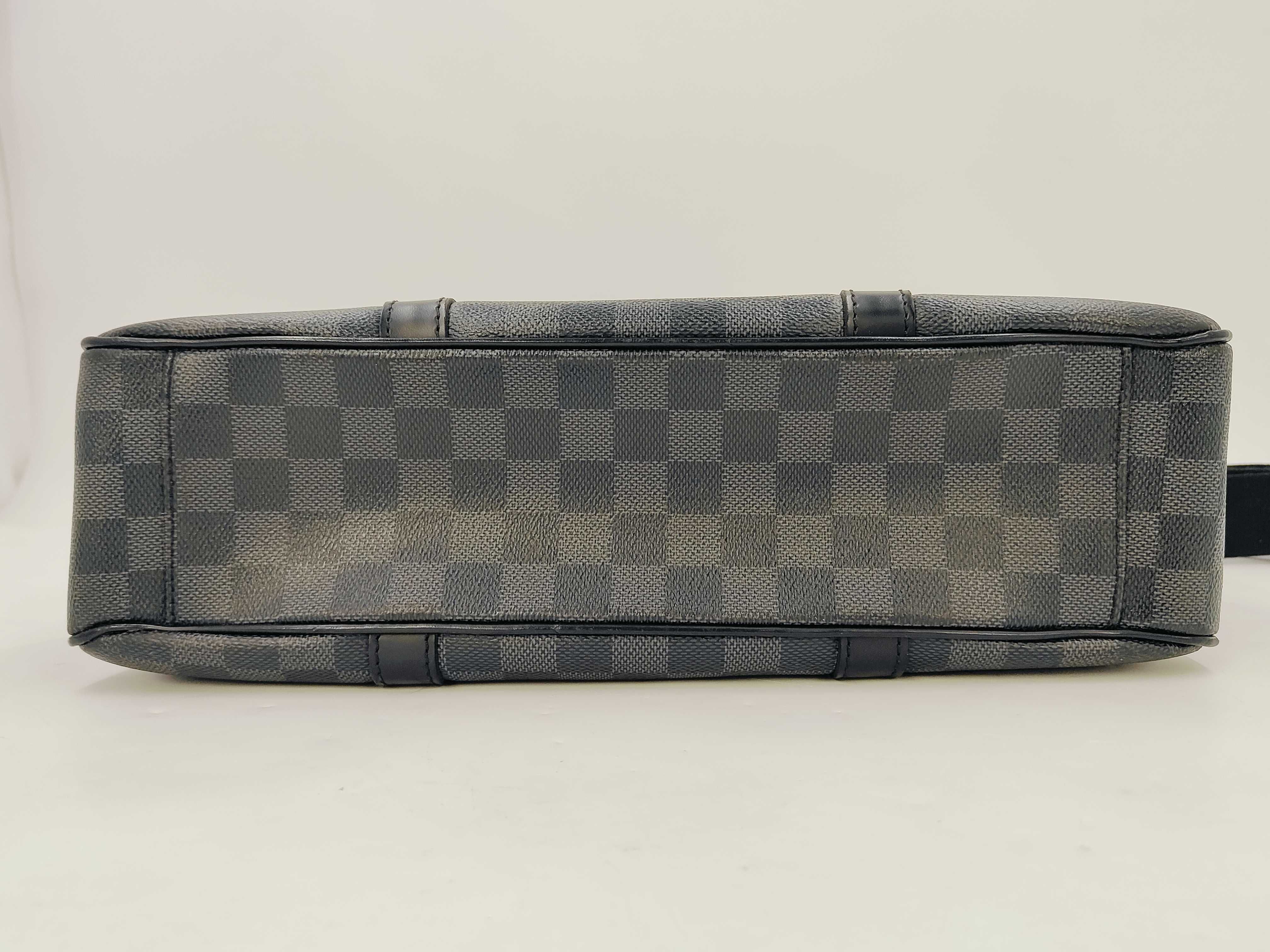 Damier Graphite LOUIS VUITTON Shoulder Bag — view 8