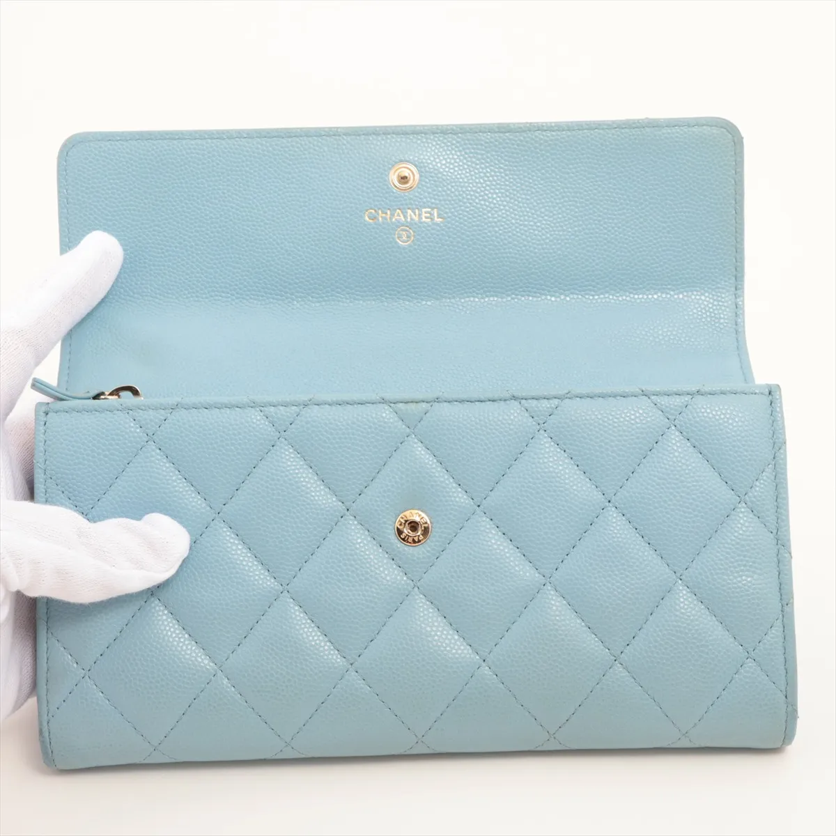 Matelassé Caviar Leather Long Wallet, Light Blue, Gold Hardware, 32033698 — view 3