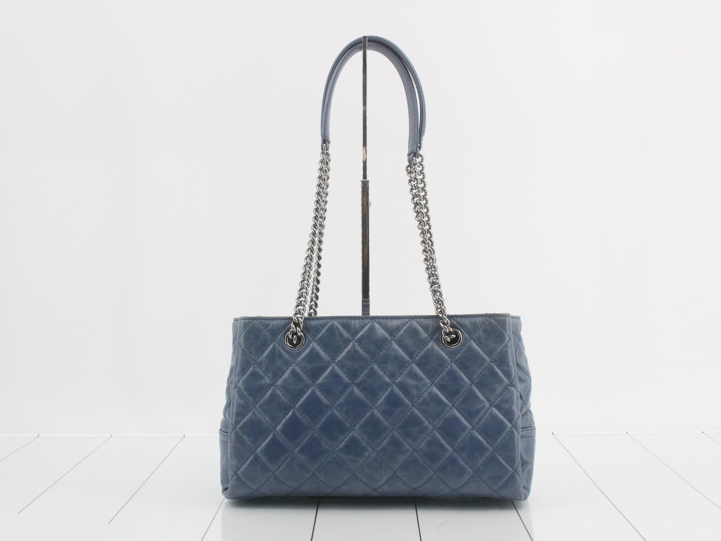 Matelassé (bag) — view 2