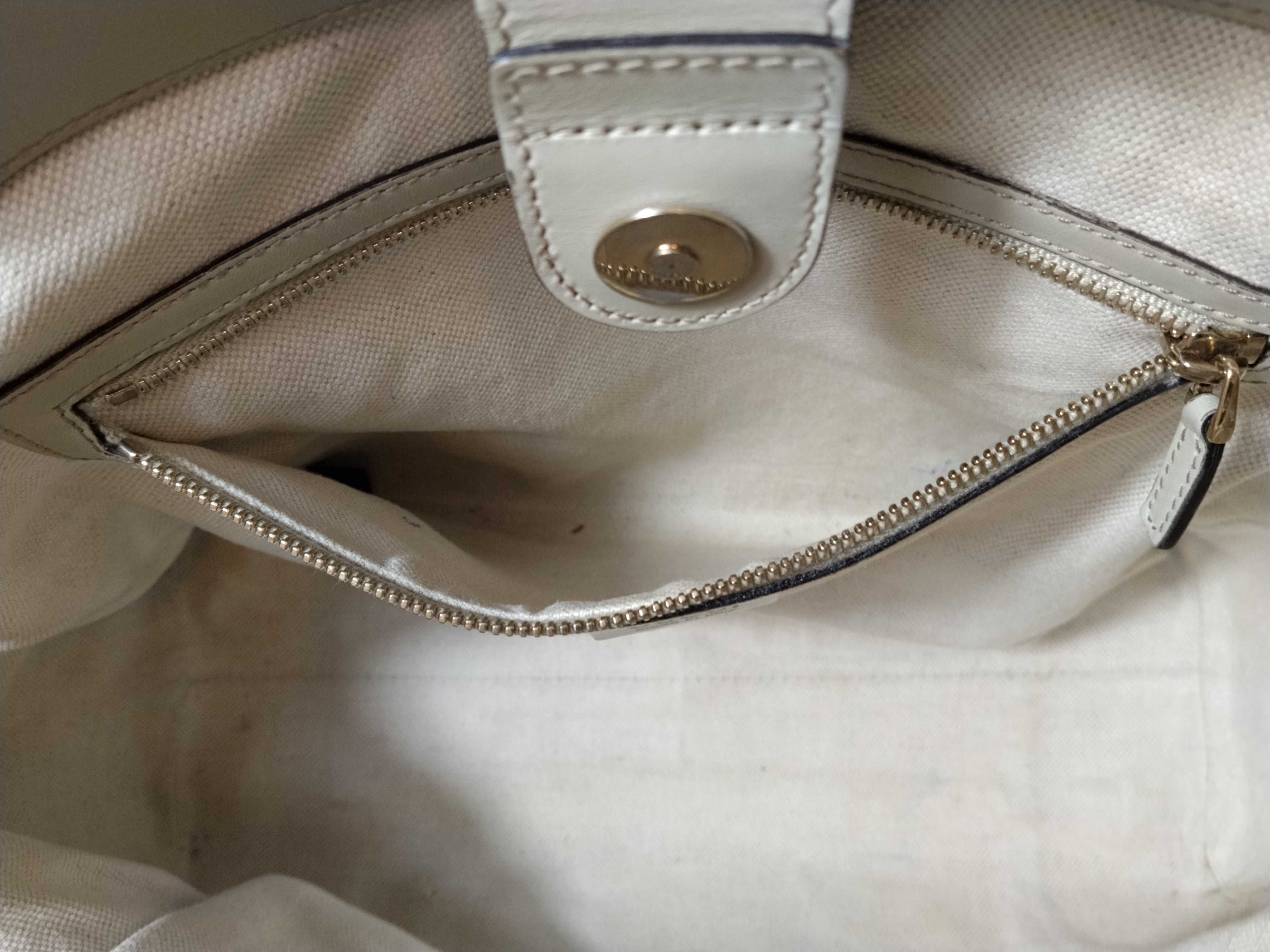 GG Canvas 257061 Tote Bag — view 10