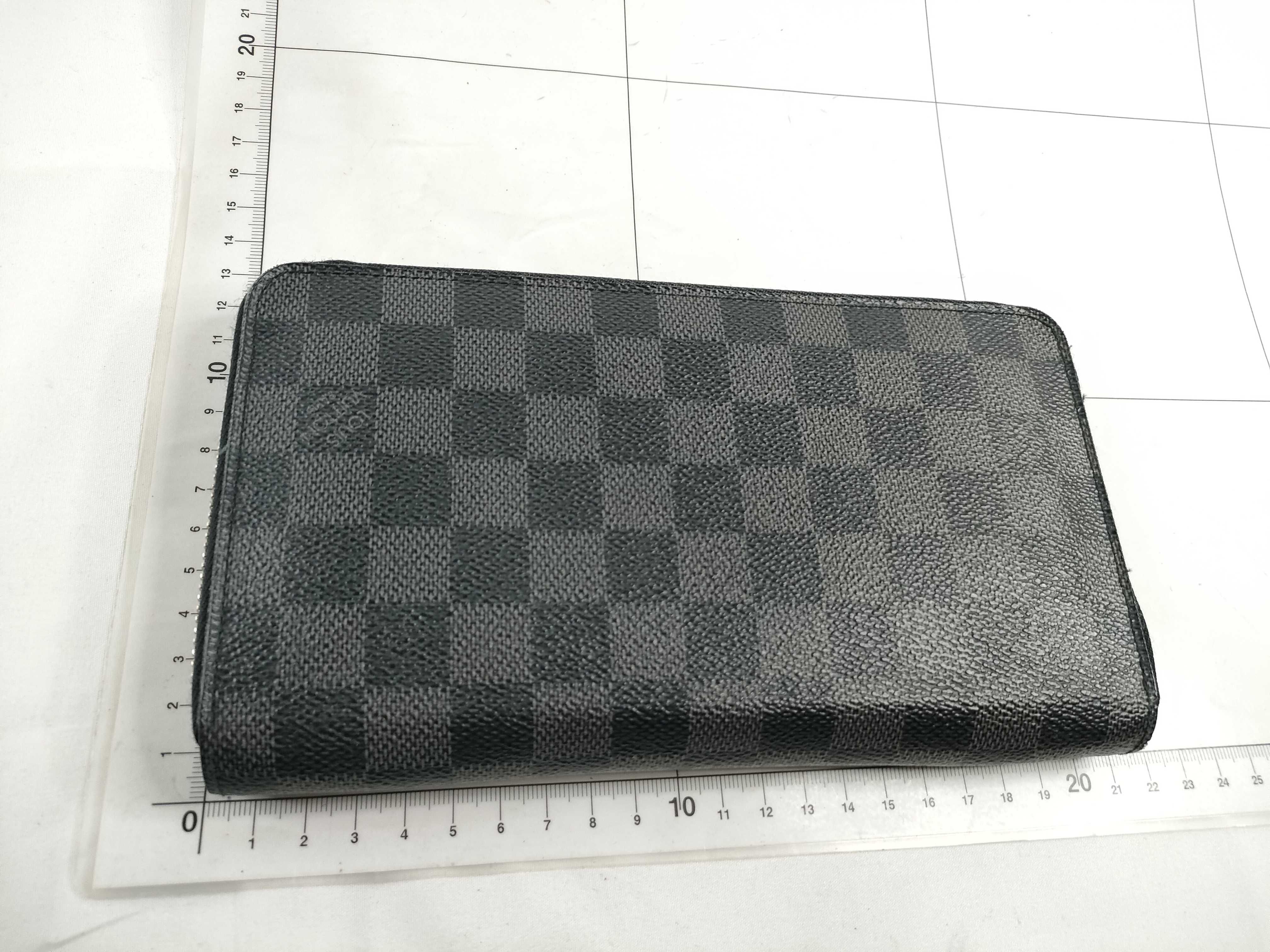 Damier Graphite Zippy Organizer Wallet — view 2