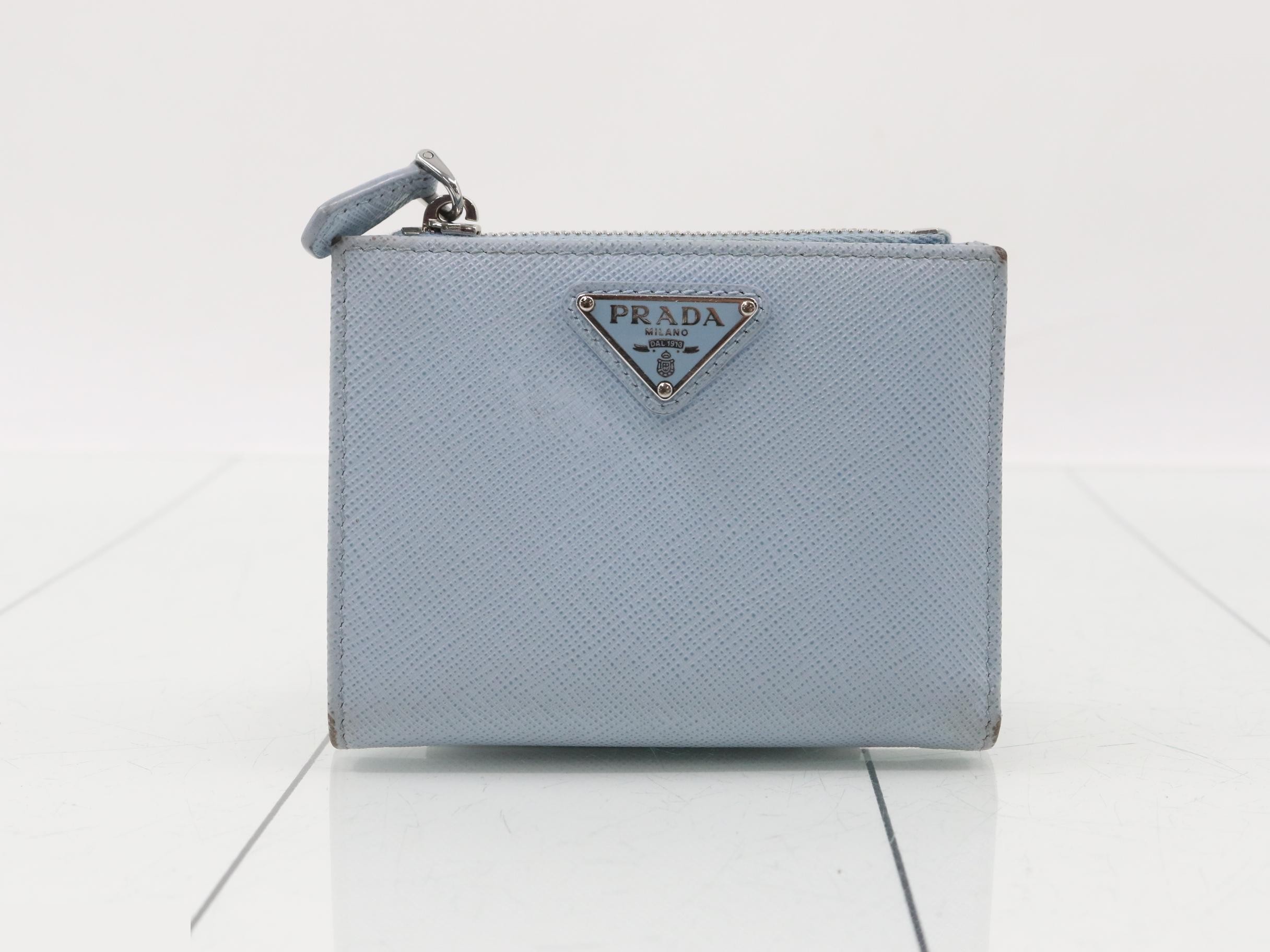 Bi-fold wallet