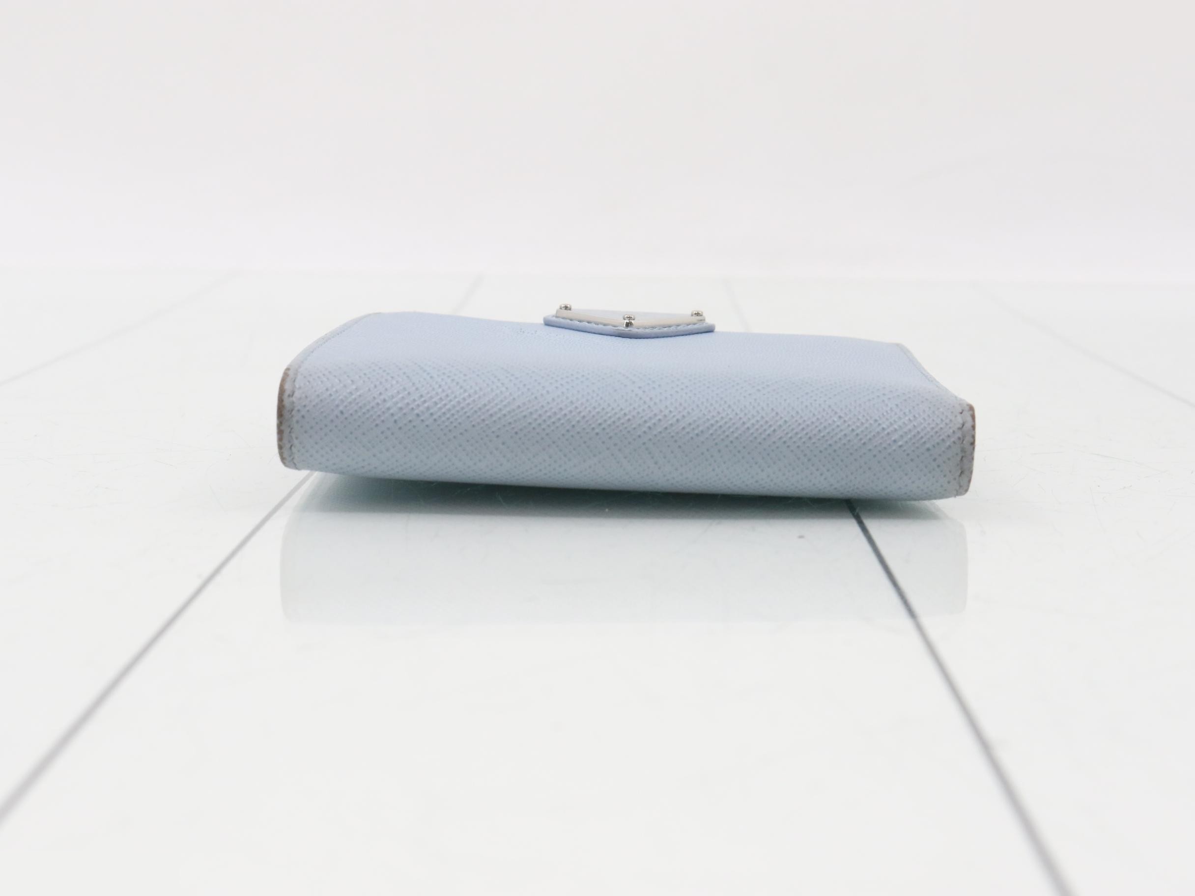 Bi-fold wallet — view 3