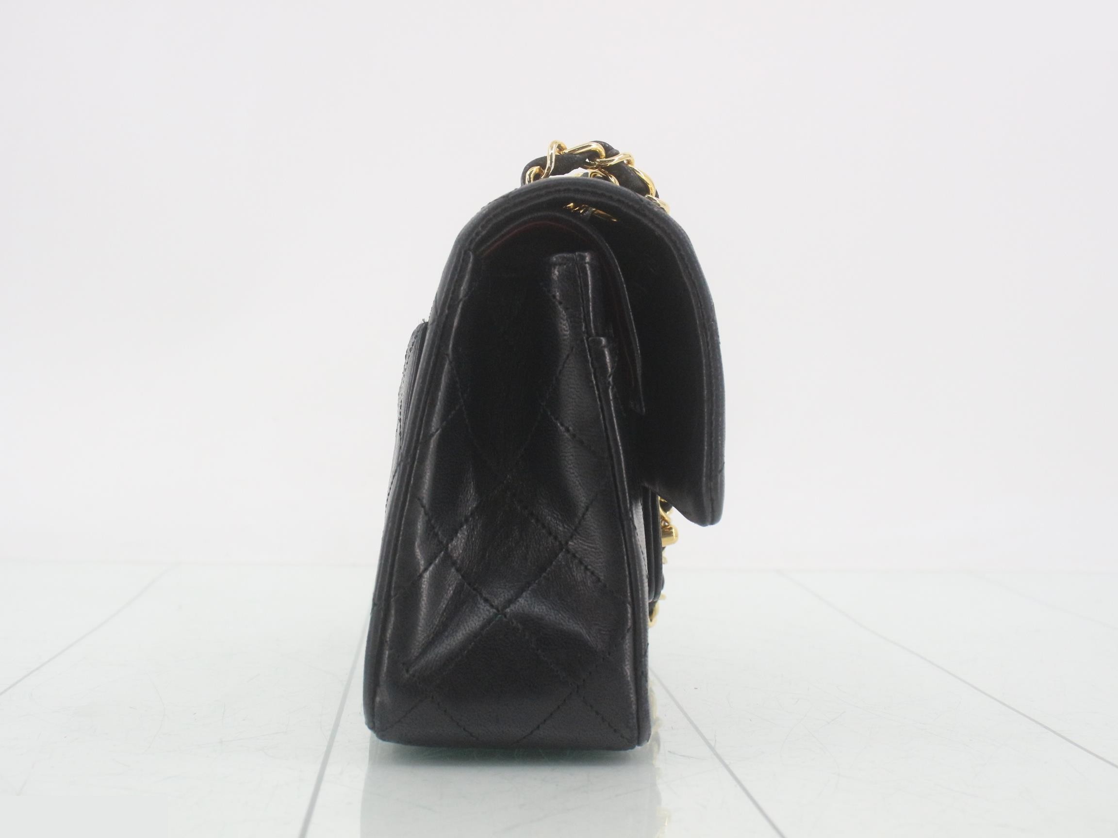 Matelassé 23 Double Flap Lambskin Chain Shoulder Bag (Serial Number 0) — view 4