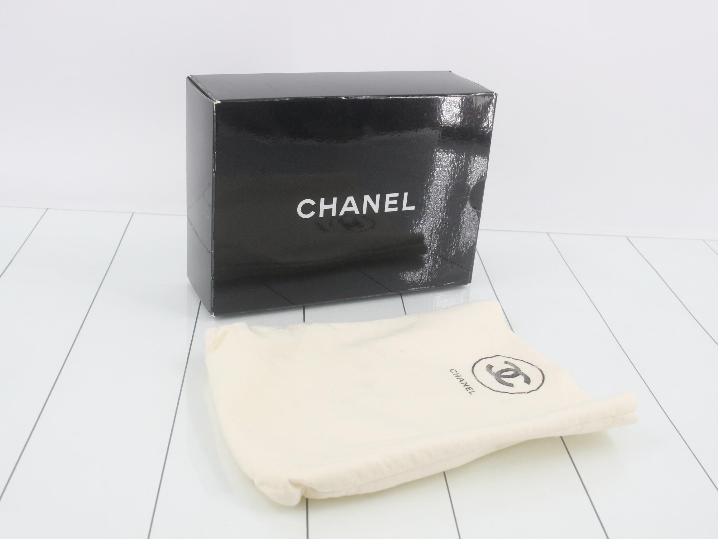 Matelassé 23 Double Flap Lambskin Chain Shoulder Bag (Serial Number 0) — view 7