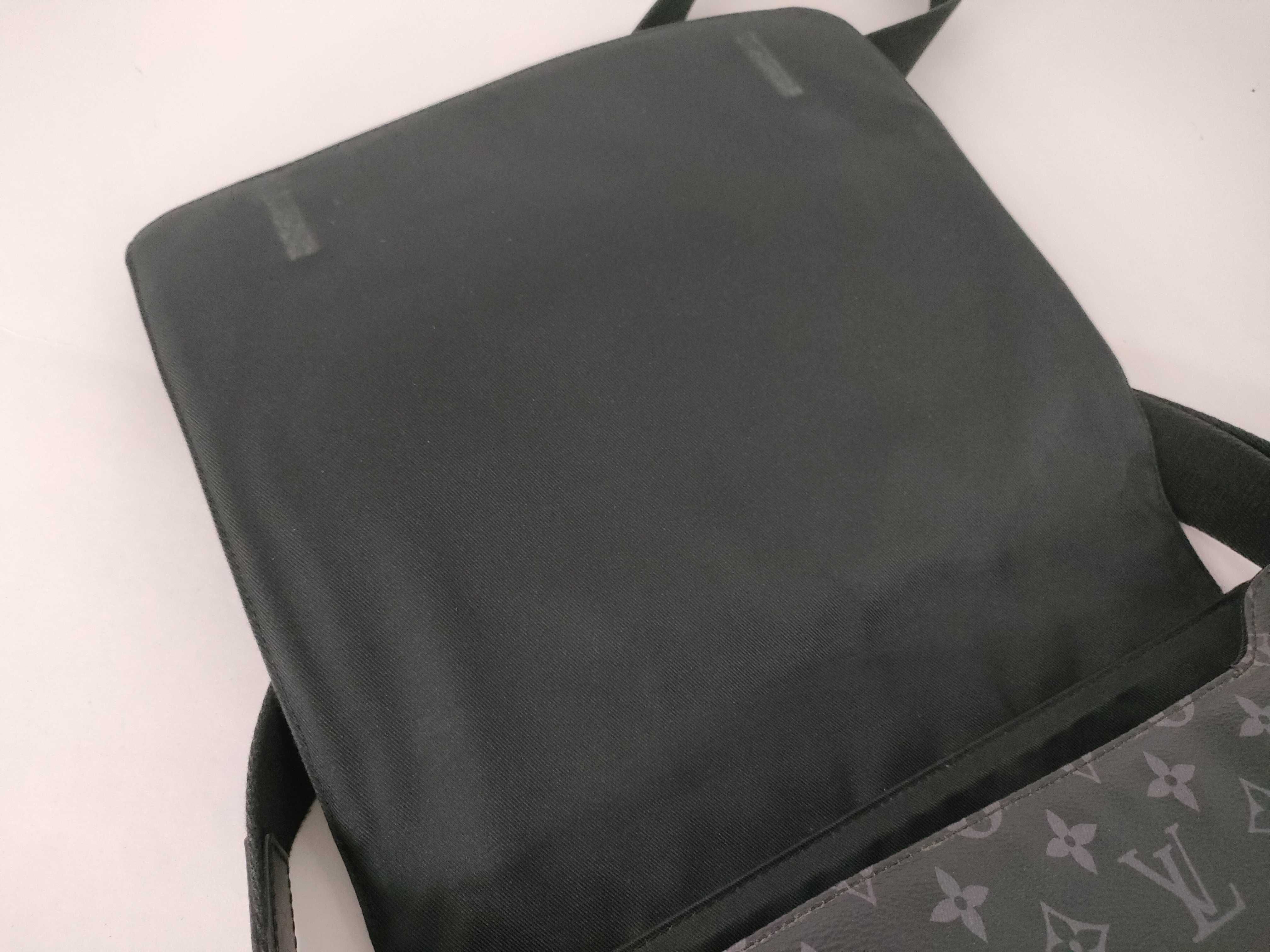 Monogram Eclipse District MM NM Shoulder Bag M44001 GI3128 B Shoulder Bag — view 8